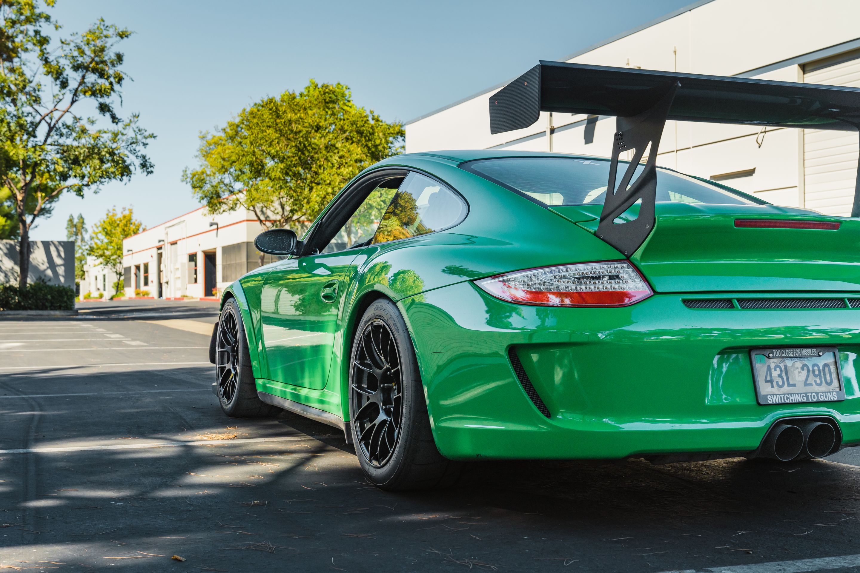 Green Porsche 911 997 GT3 RS with 18" EC-7RS Apex wheels in Satin Black