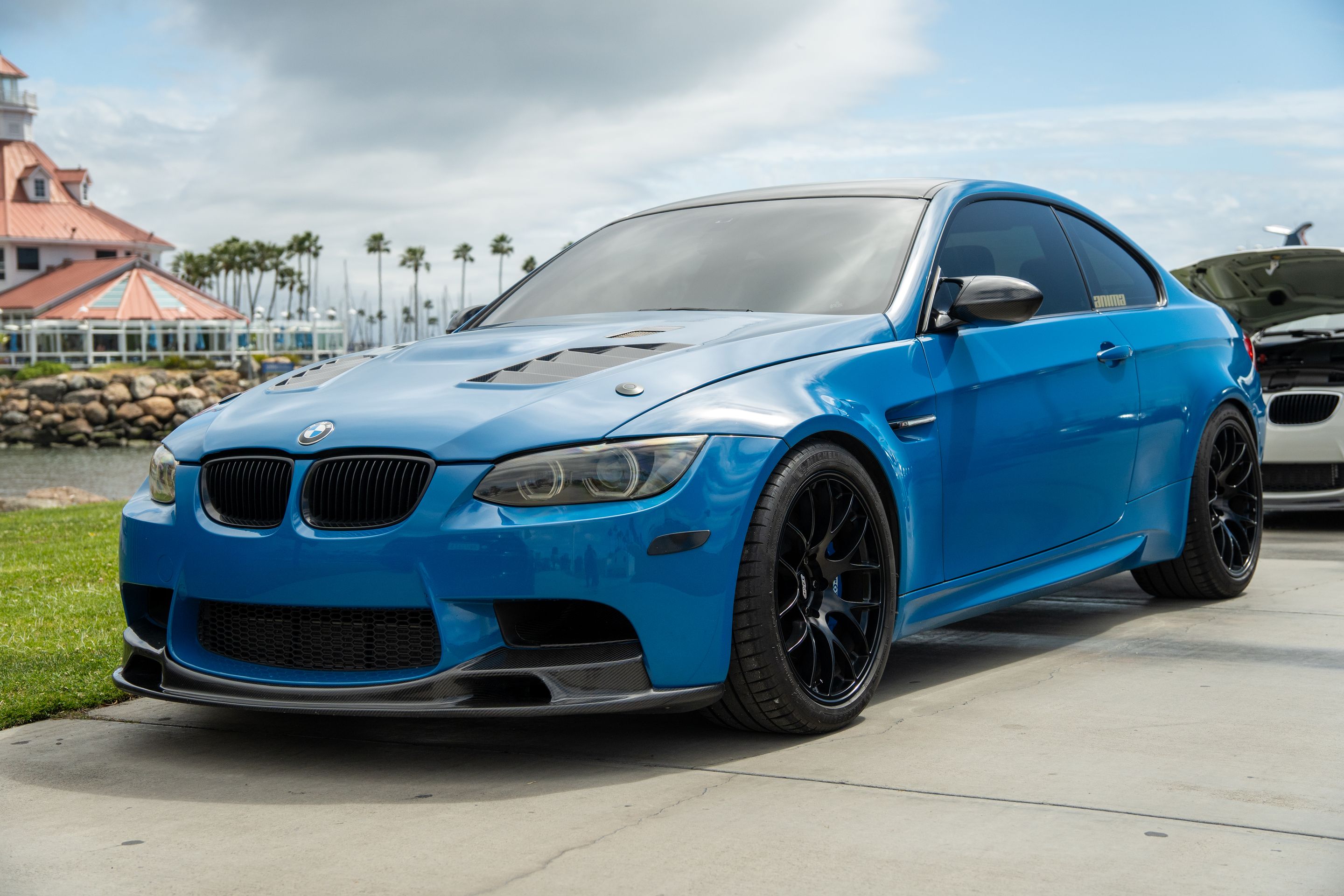 Blue BMW E92 Coupe M3 with 19" EC-7 Apex wheels in Satin Black