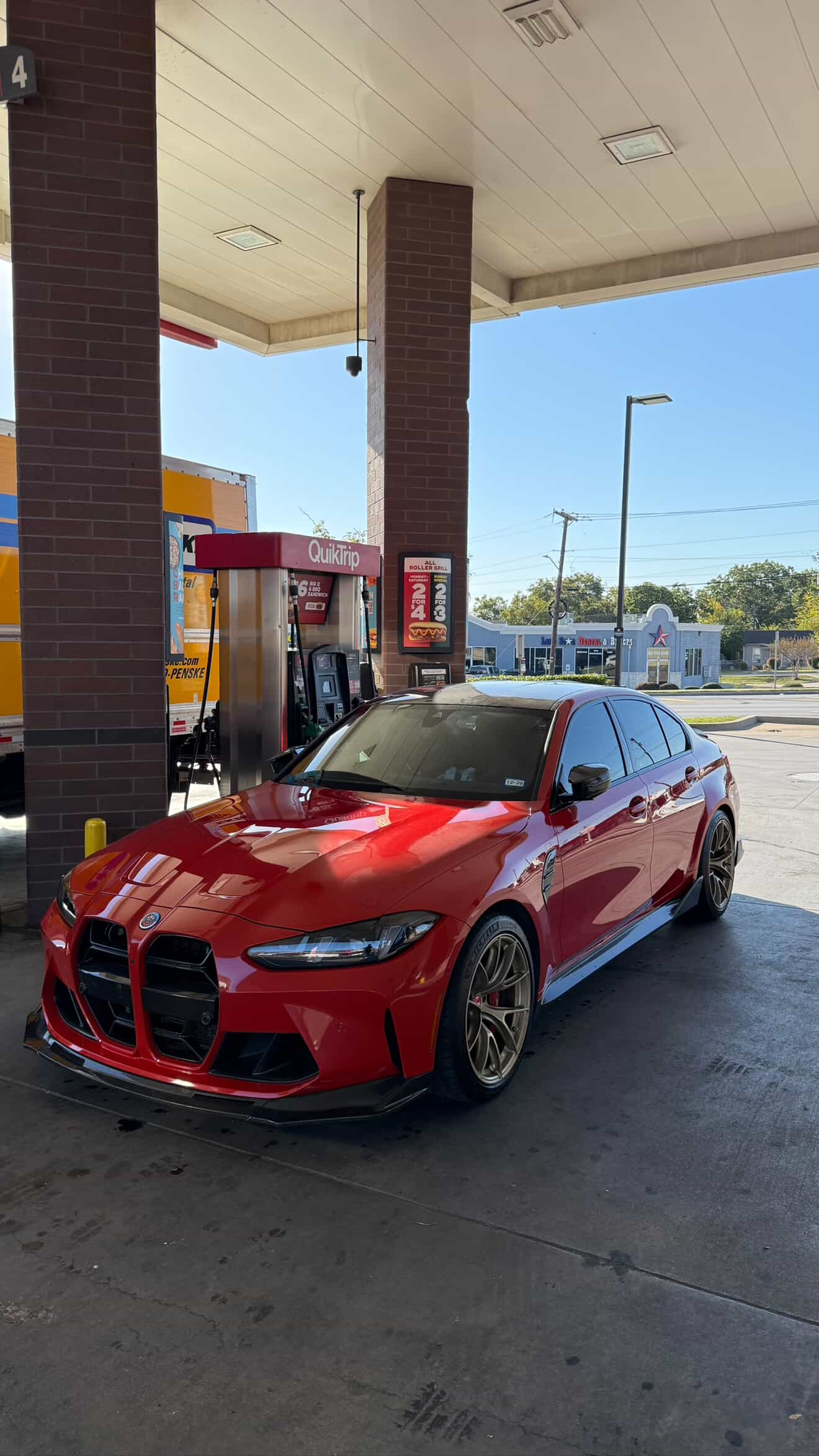Red BMW G80 M3 with 19" VS-5RS Apex wheels in Motorsport Gold