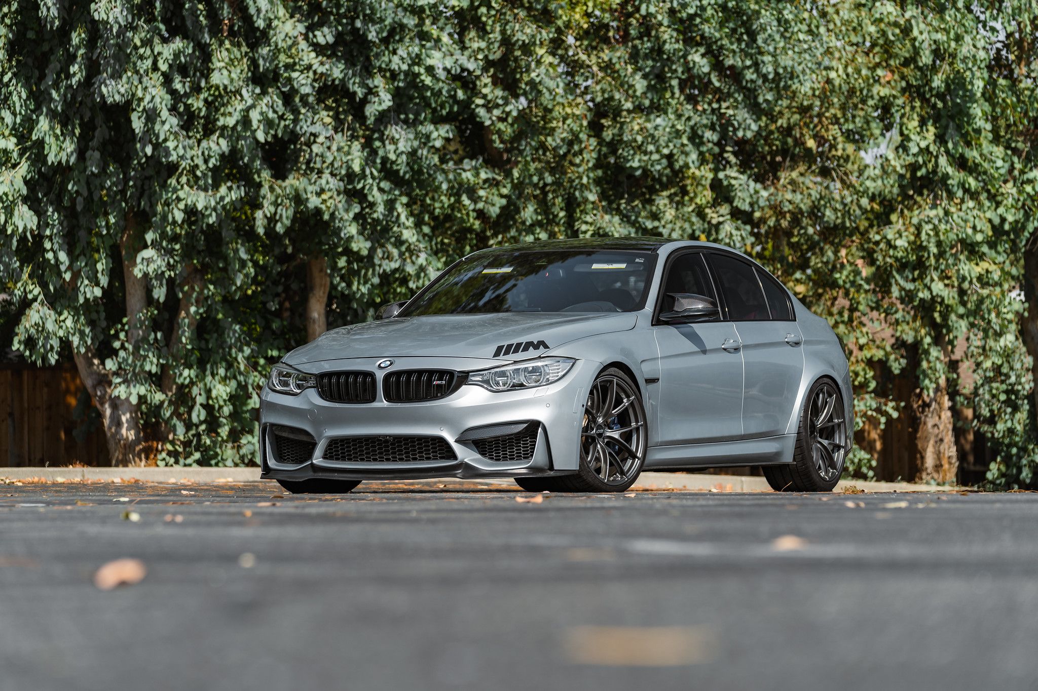 Silver BMW F80 M3 with 20" VS-5RS Apex wheels in Anthracite