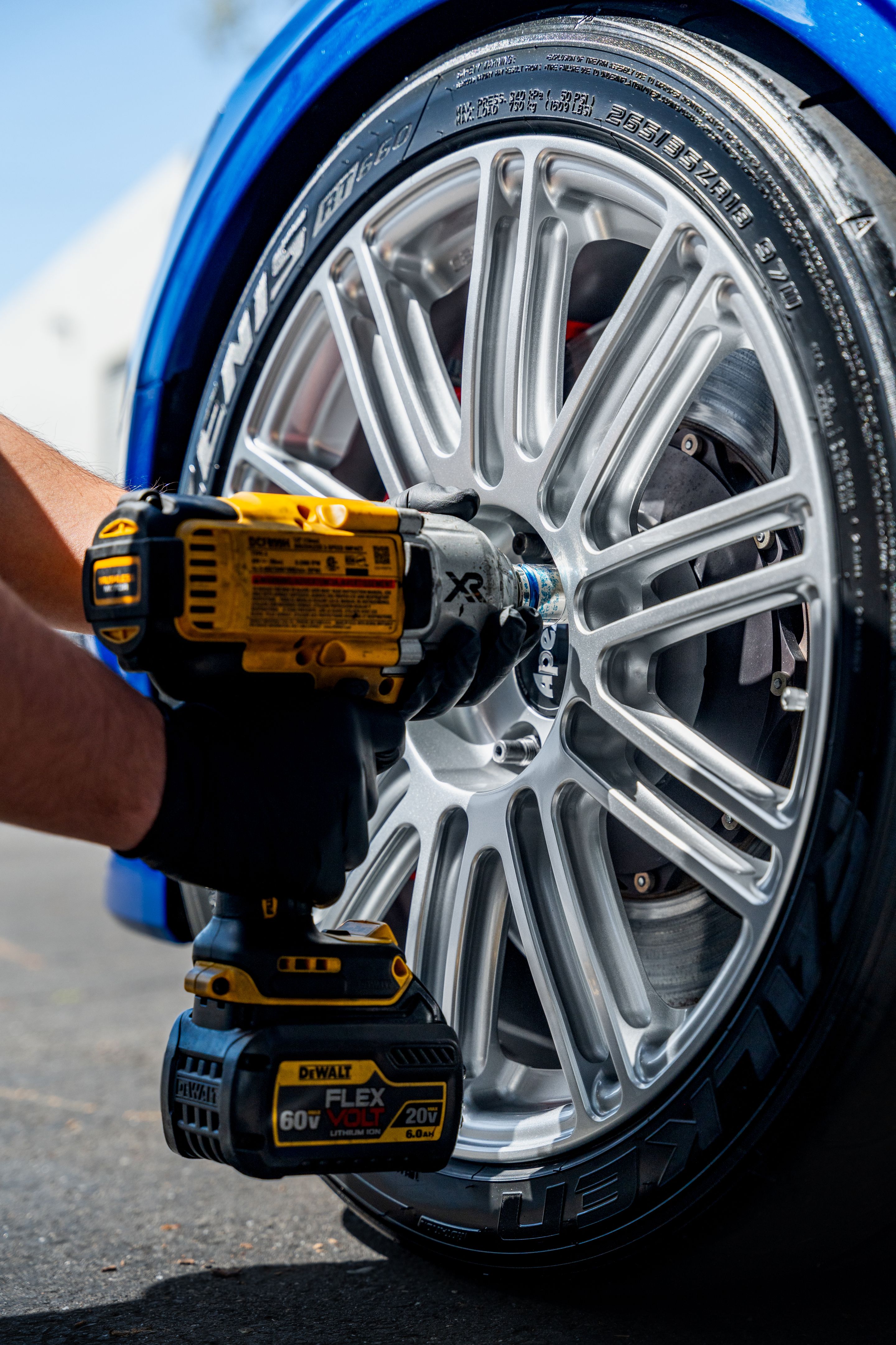 Blue Audi 8V RS 3 with 18" TC-10RT Apex wheels in Race Silver