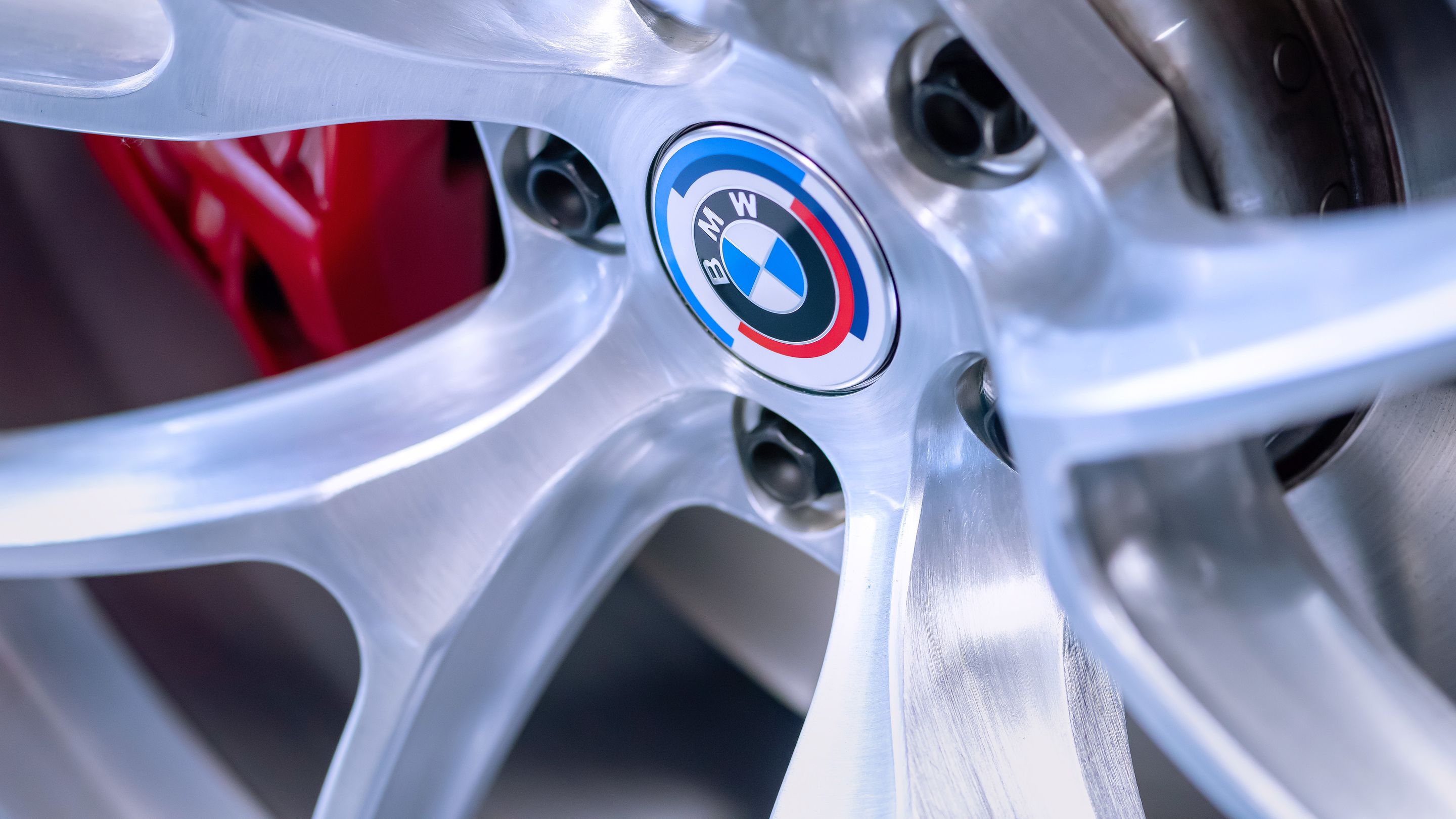 Grey BMW G42 2 Series with 19" VS-5RS Apex wheels in Brushed Clear