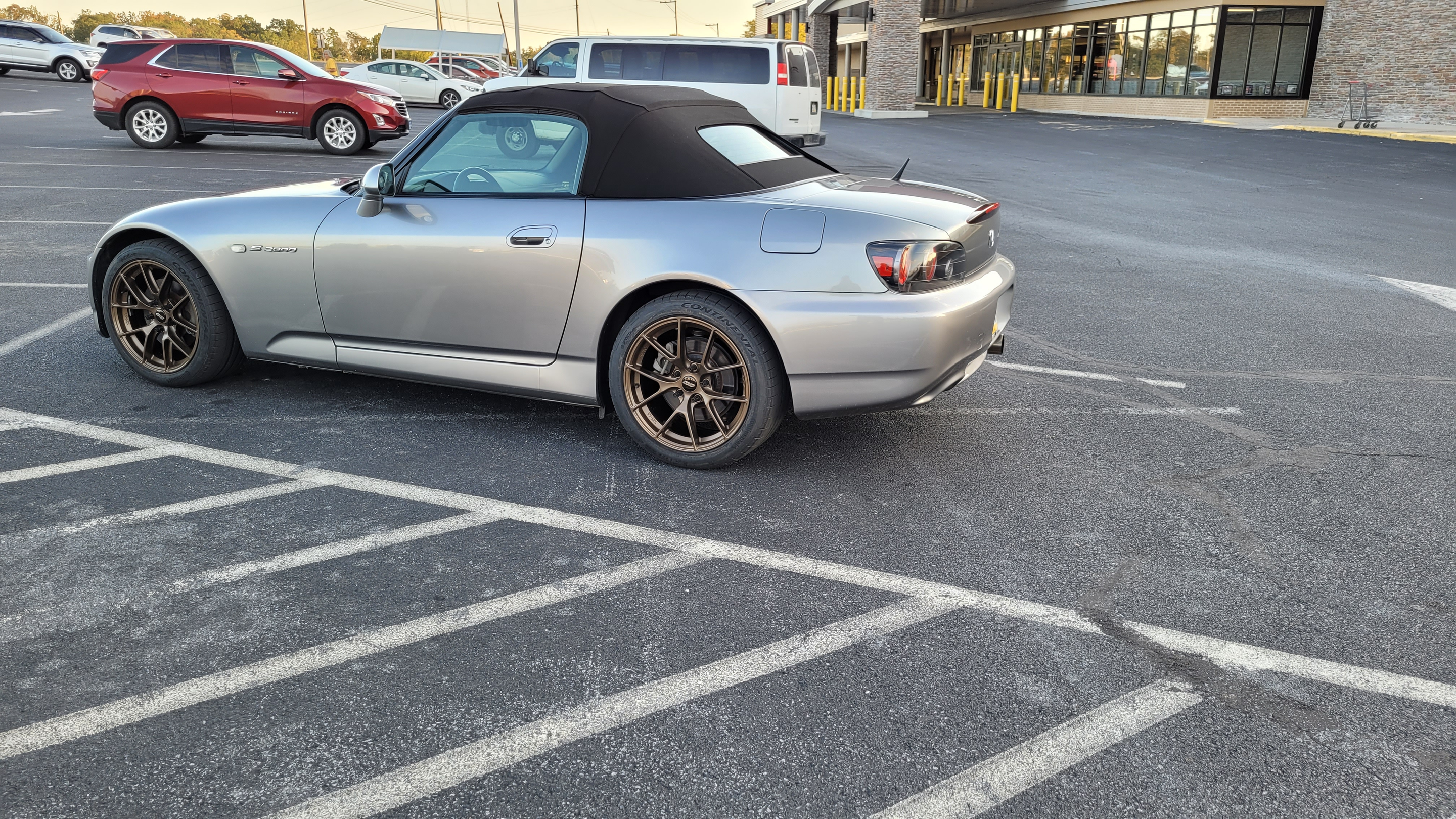 Grey Honda S2000 with 17" VS-5RS Apex wheels in Satin Bronze