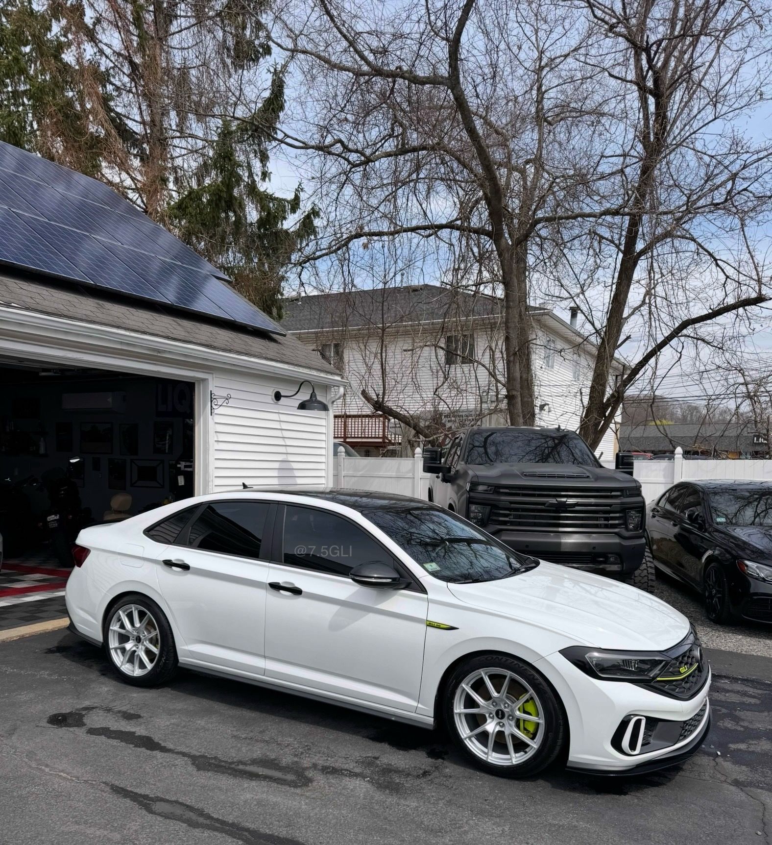 White VW MK7 GLI with 18" VS-5 Apex wheels in Race Silver