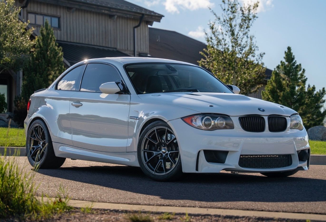 White BMW 1M - VS-5RS in Anthracite