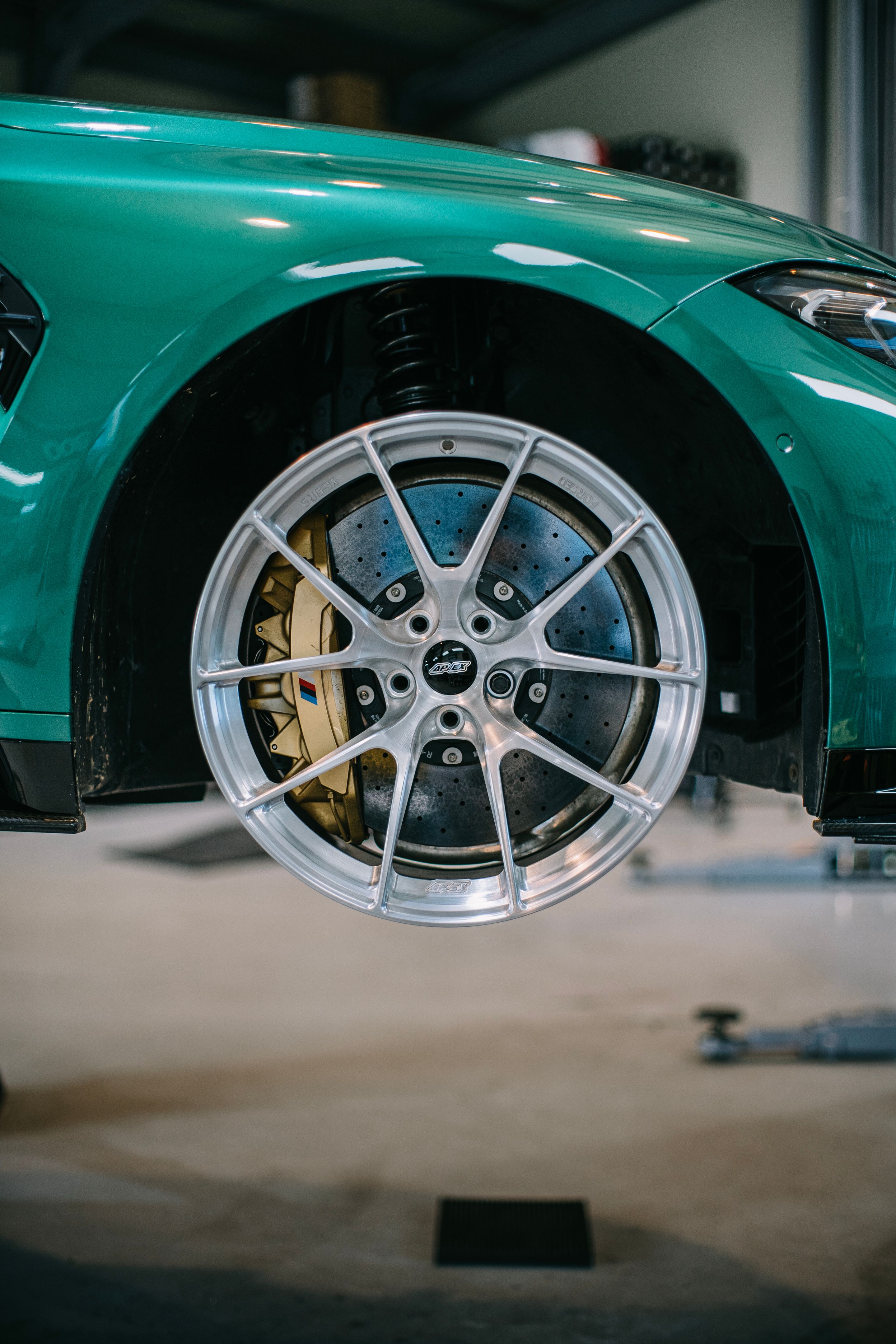 Green BMW G80 M3 with 19" VS-5RS Apex wheels in Brushed Clear