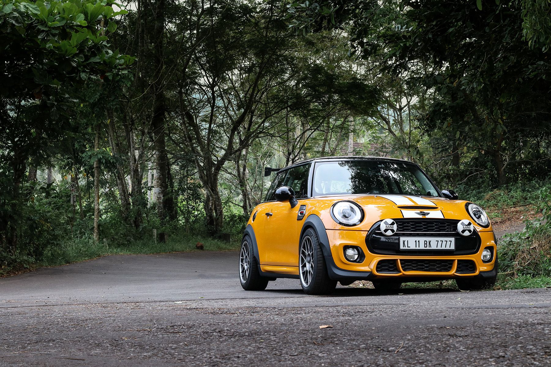 More Flare Than Your Average Mini: F56 Cooper S Featuring ARC-8 Wheels