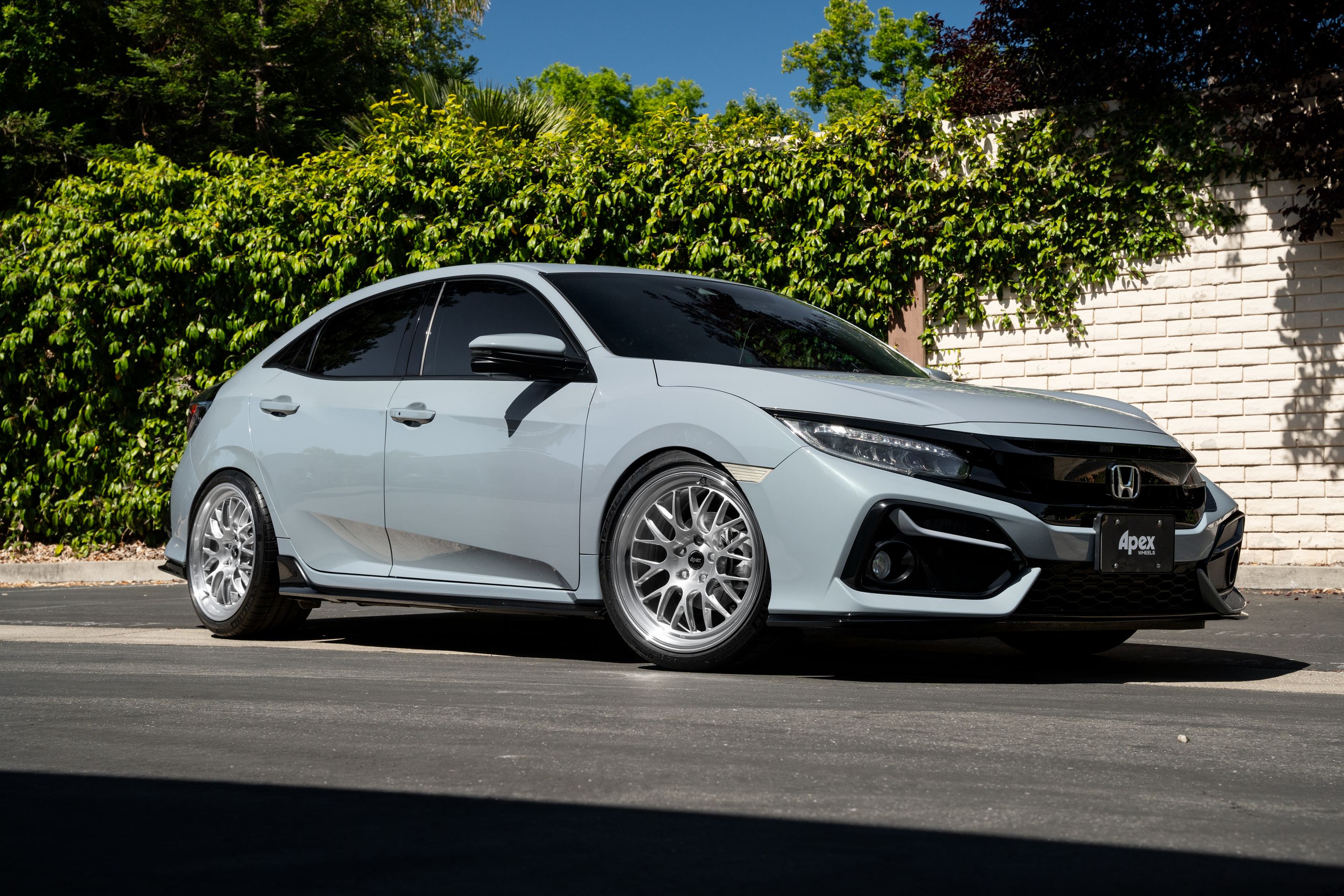 Grey Honda 10th Gen Civic with 19" ML-10RT Apex wheels in Machined Lip Brushed Clear