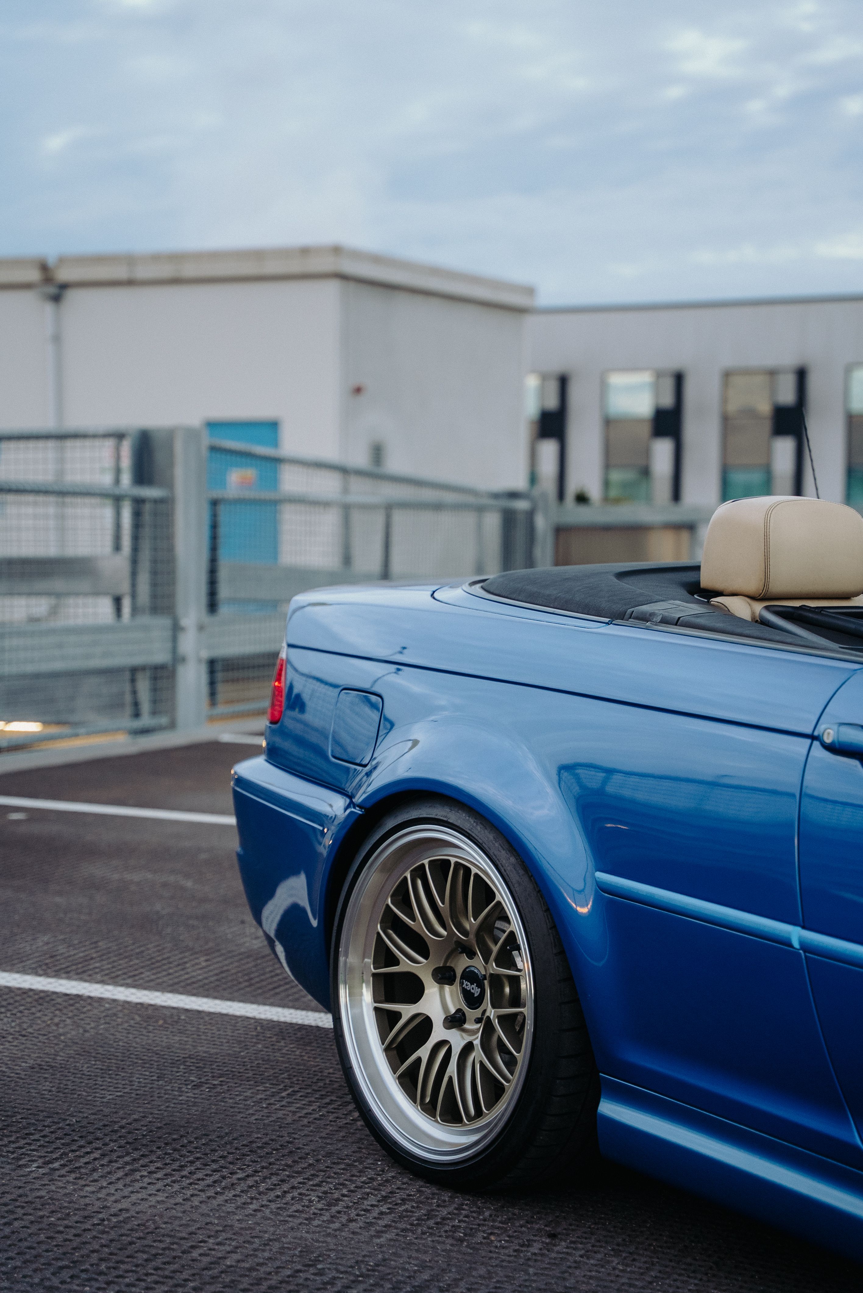 Blue BMW E46 M3 with 19" ML-10RT Apex wheels in Machined Lip Gloss Motorsport Gold