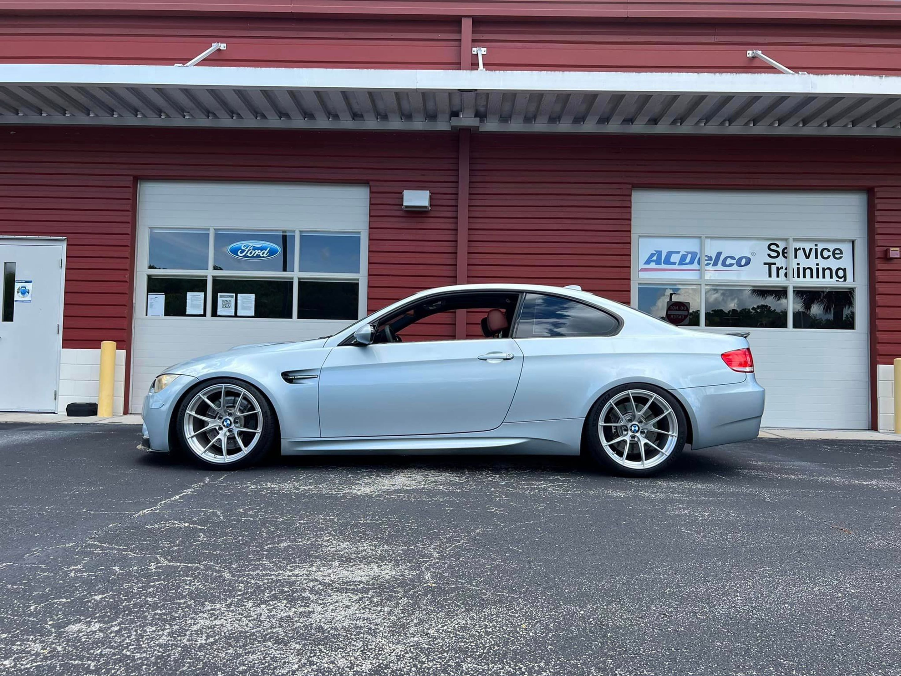 Silver BMW E92 Coupe M3 with 19" VS-5RS Apex wheels in Brushed Clear