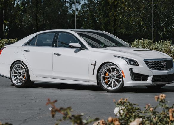 Cadillac Gen 3 CTS-V with 19" SM-10RS in Brushed Clear