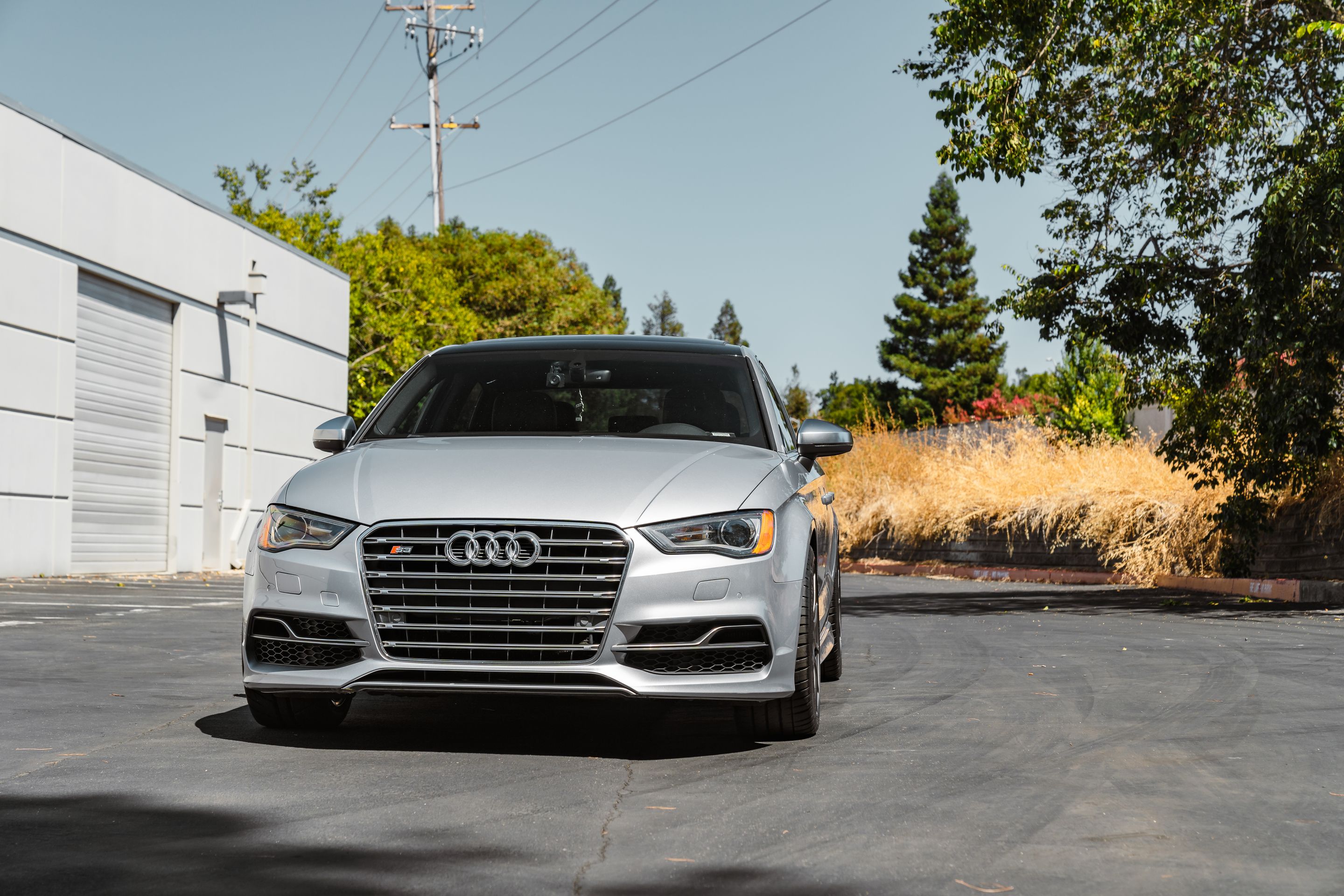 Silver Audi 8V S3 with 18" SM-10 Apex wheels in Anthracite