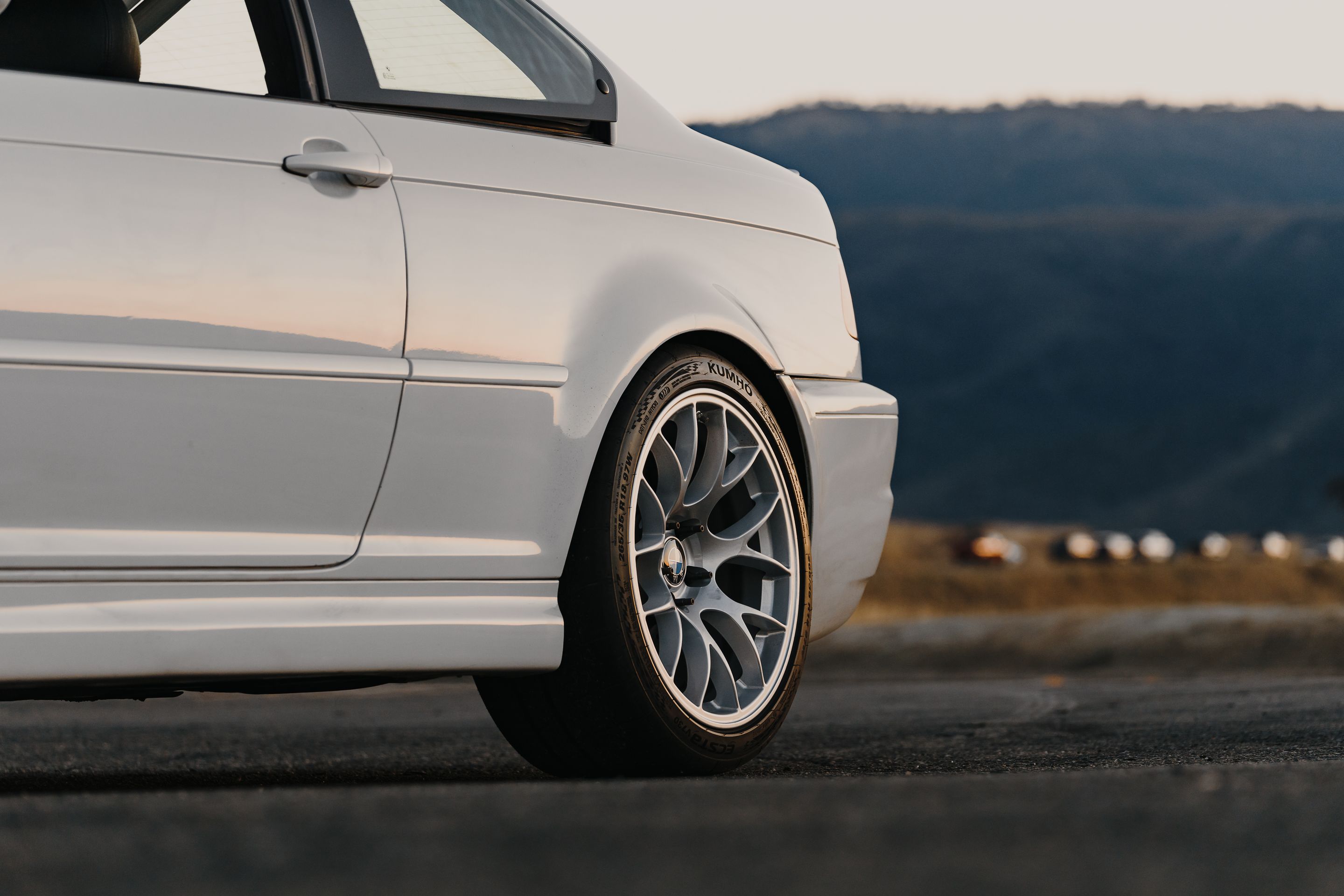 White BMW E46 M3 with 18" EC-7 Apex wheels in Race Silver