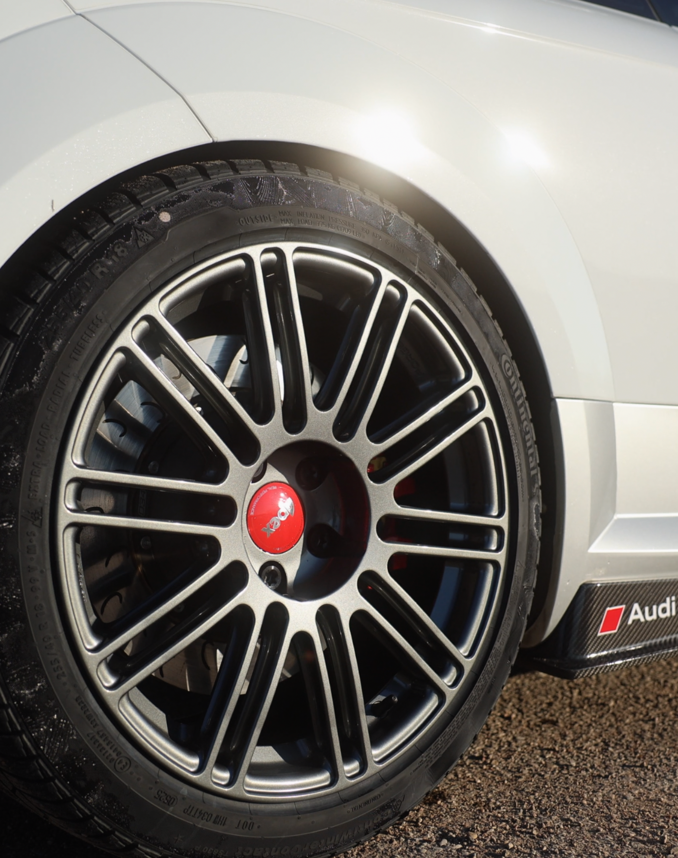 Race Livery Audi FV/8S TT RS with 18" TC-10RT Apex wheels in Anthracite