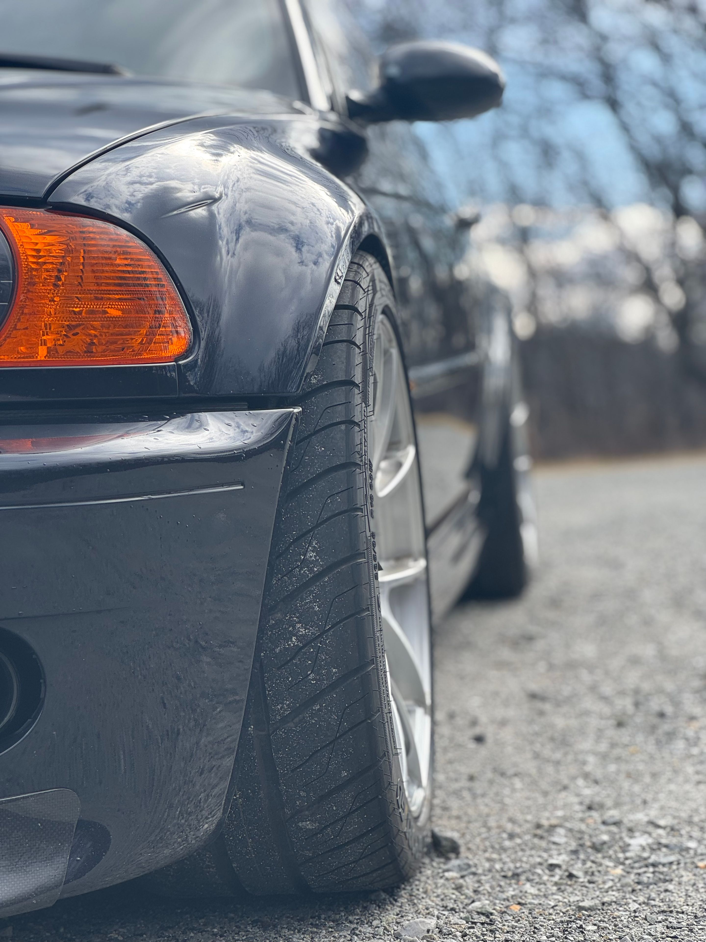 Black BMW E46 M3 with 18" VS-5RS Apex wheels in Brushed Clear