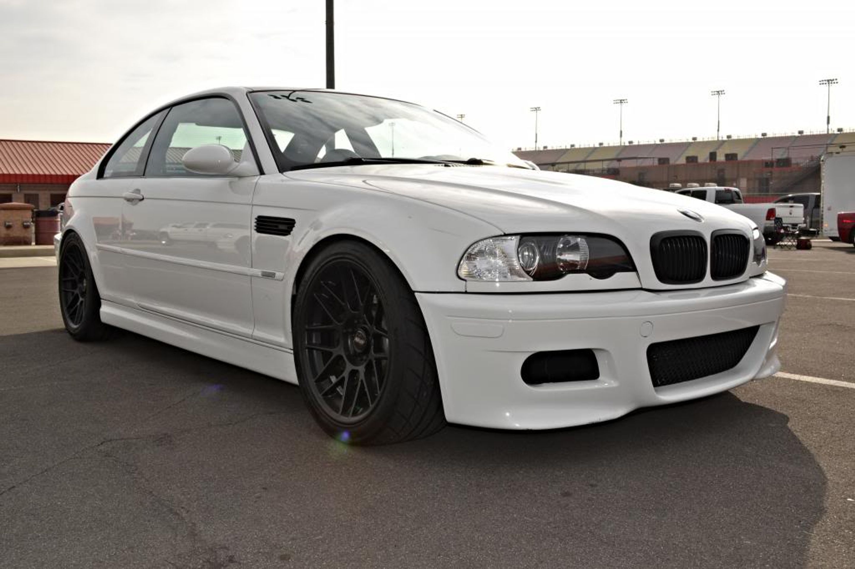 White BMW E46 M3 with 18" ARC-8 Apex wheels in Satin Black