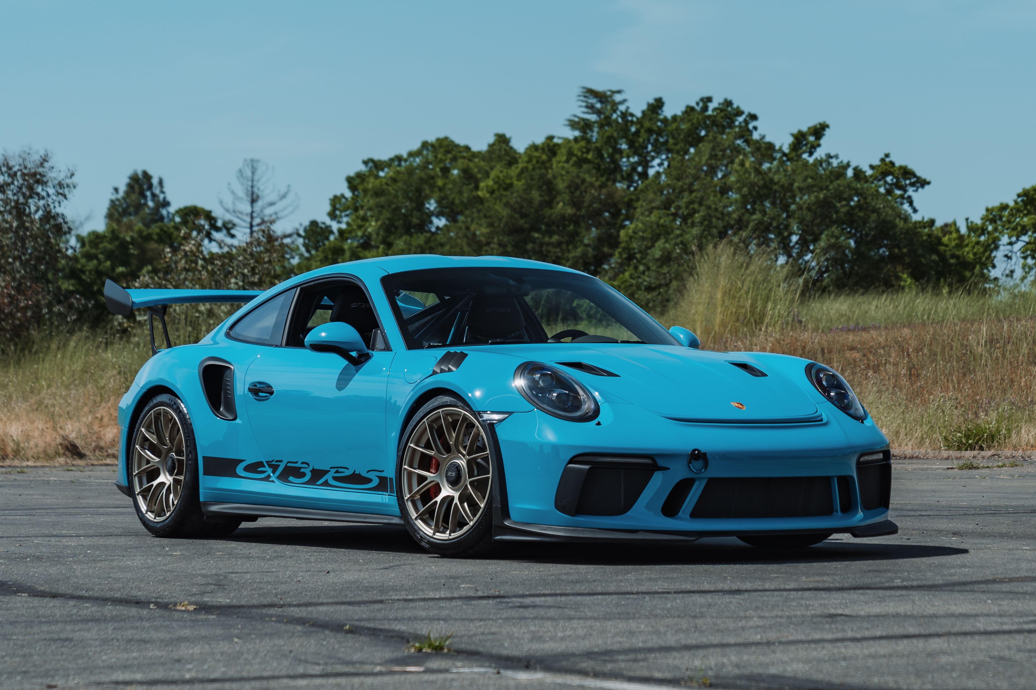 Blue Porsche 911 - EC-7RS in Motorsport Gold