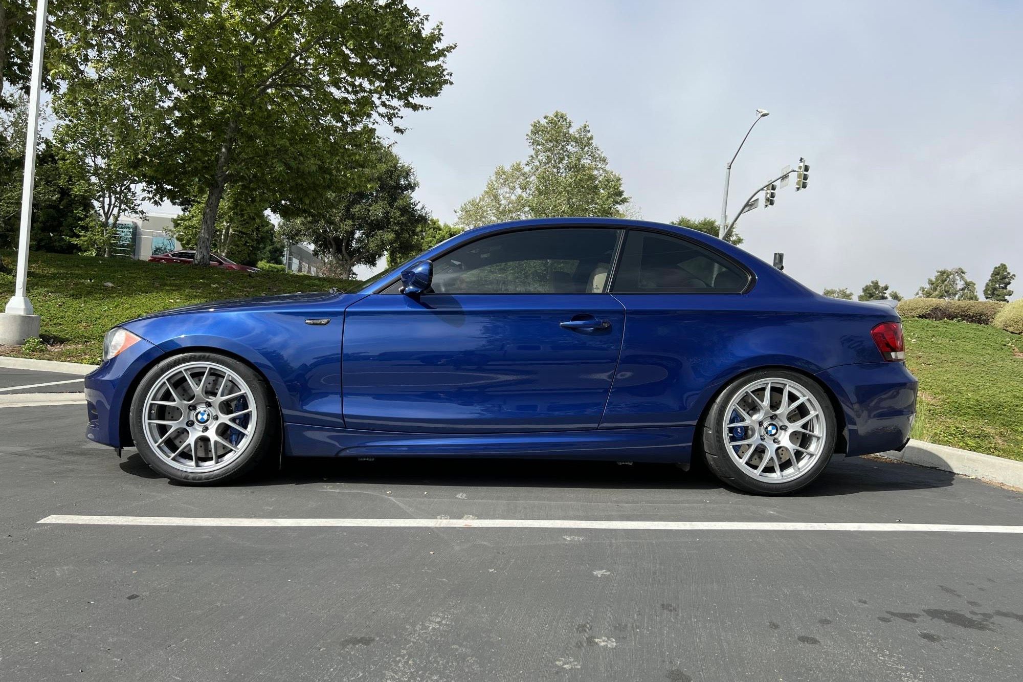エイミー BMW E82 Coupe 1 Series with 18