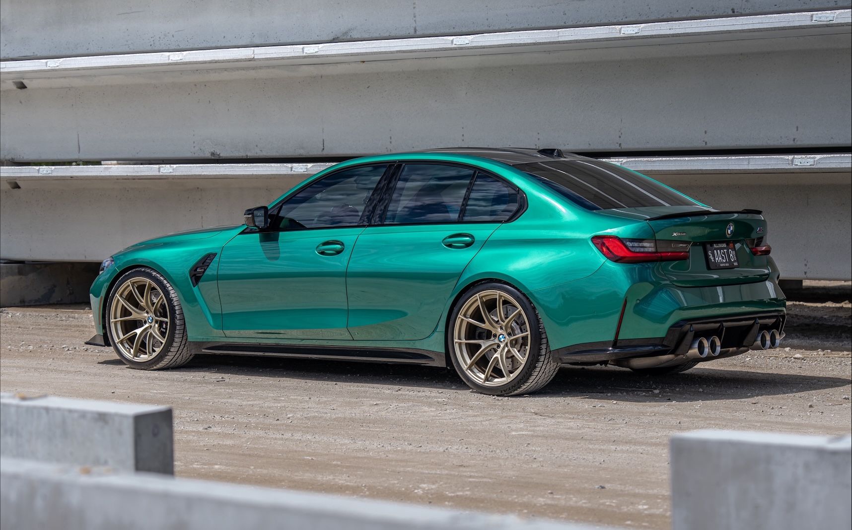 Green BMW G80 M3 with 20" VS-5RS Apex wheels in Motorsport Gold