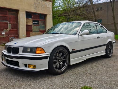White BMW M3 - FL-5 in Anthracite