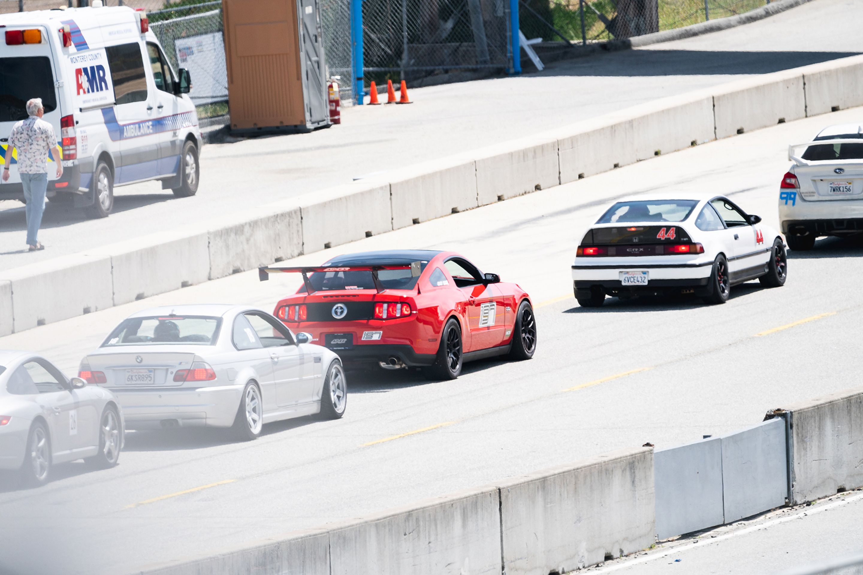 White Porsche 911 996 GT2 with 20" FL-5 Apex wheels in Brushed Clear