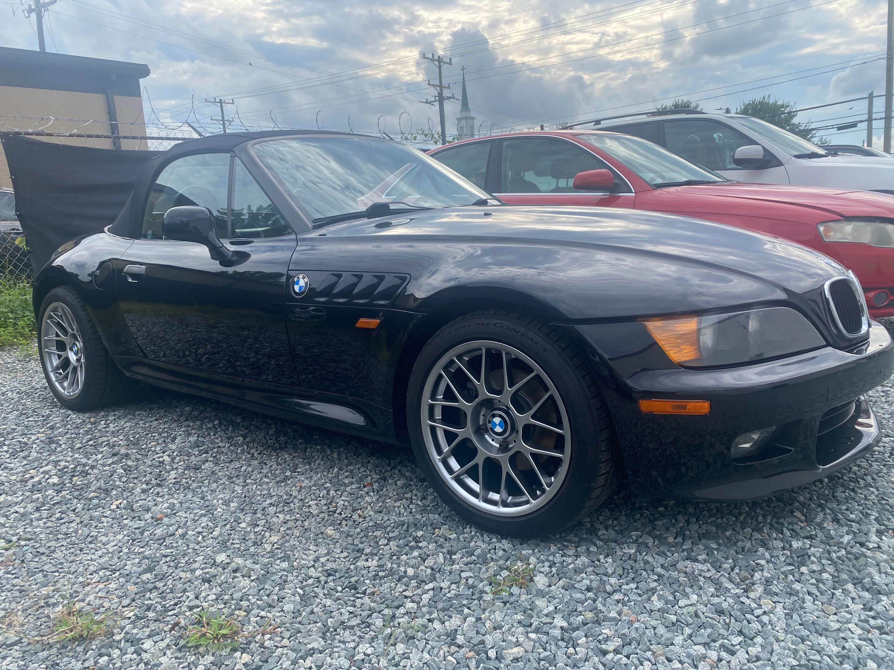 Black BMW E36/7 Roadster Z3 with 17" ARC-8 Apex wheels in Hyper Black