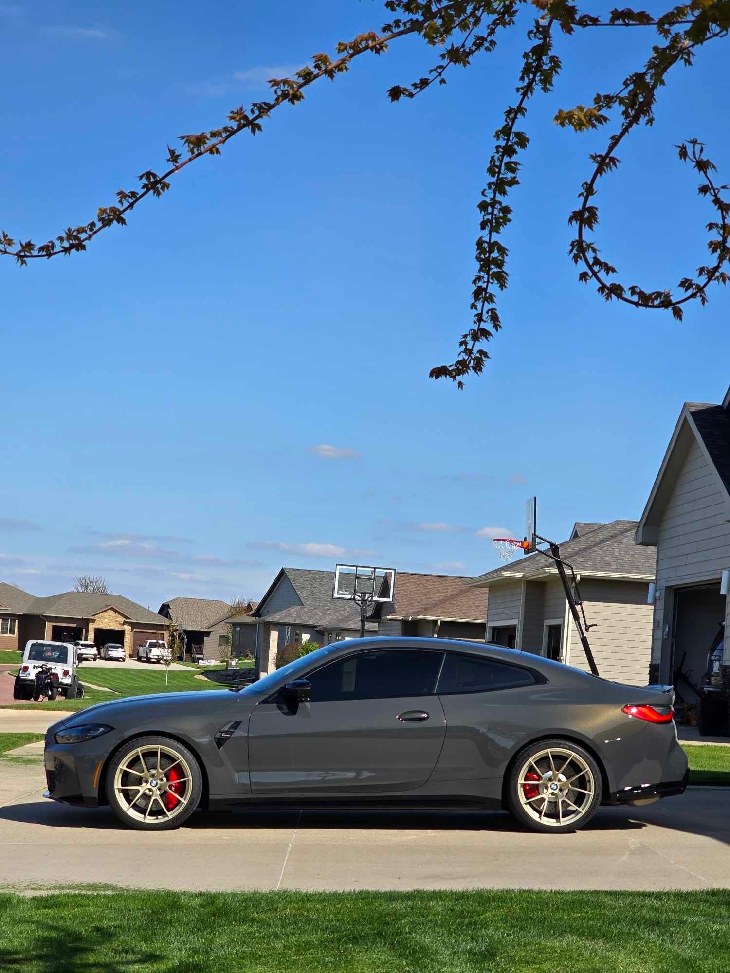 Grey BMW G82 Coupe M4 with 20" VS-5RS Apex wheels in Motorsport Gold