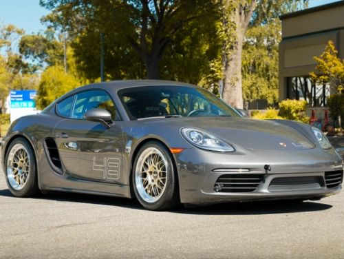 Grey Porsche Cayman - ML-10RT in Machined Lip Gloss Motorsport Gold