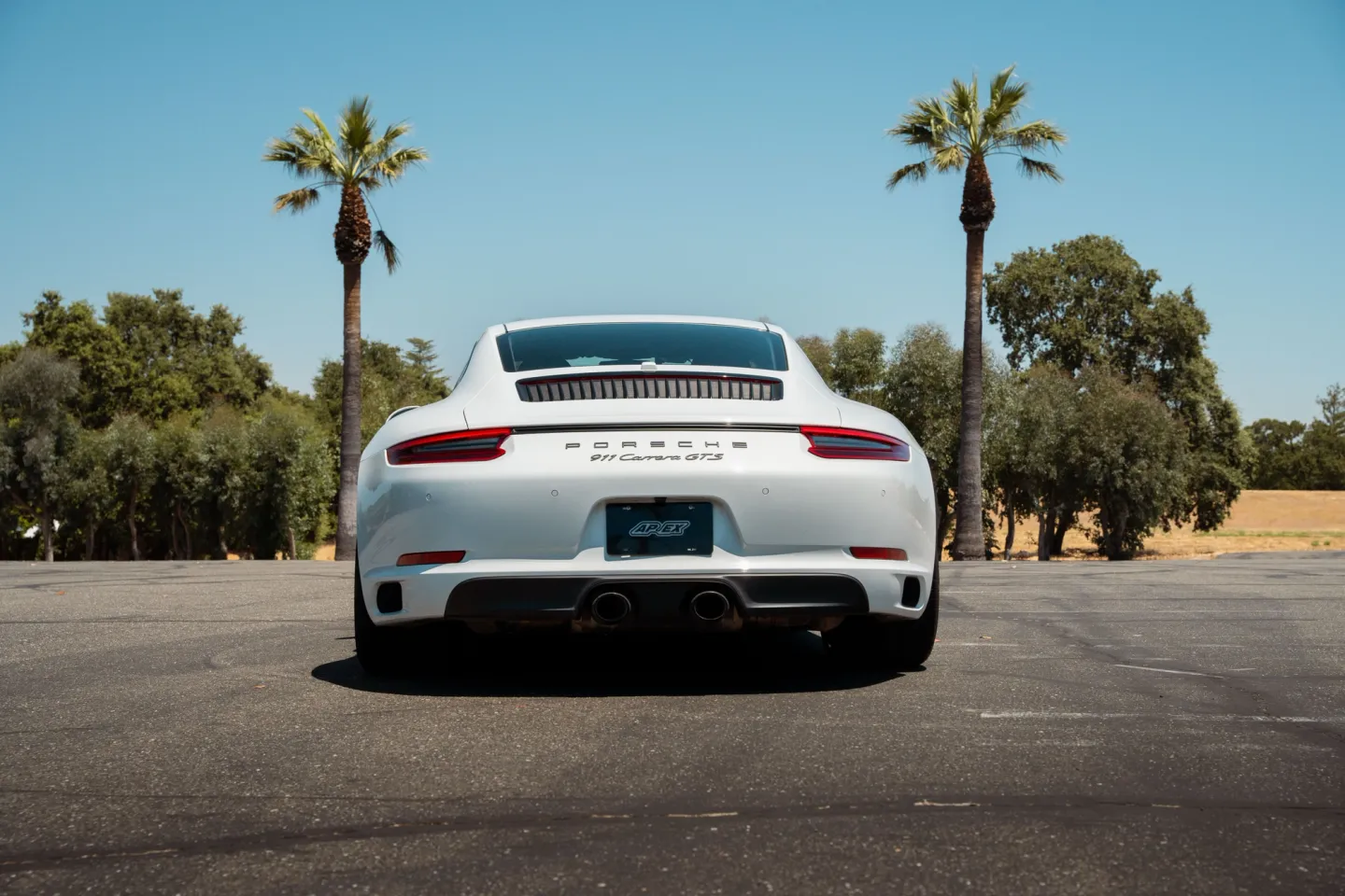 Porsche 911 991.2 Carrera GTS with 20