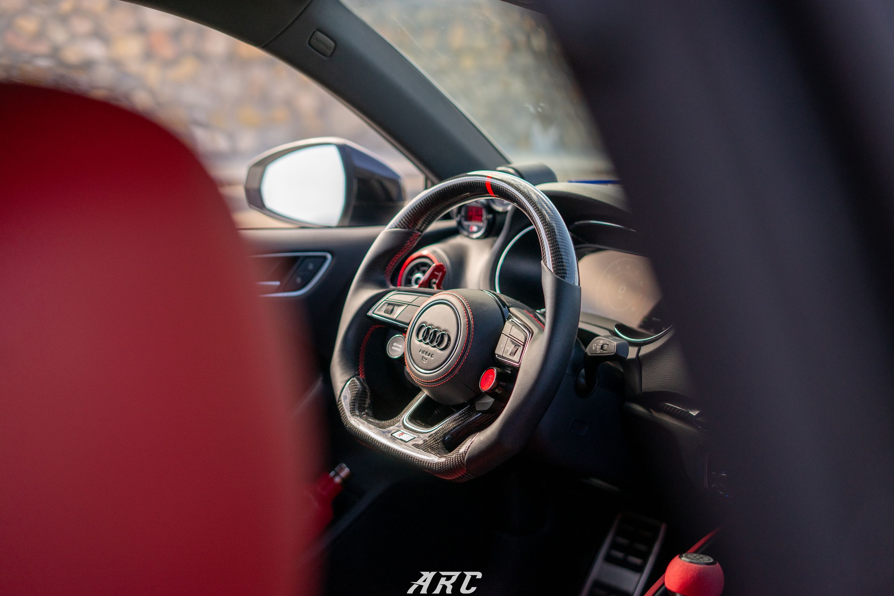 Race Livery Audi 8V A3 with 18" ML-10RT Apex wheels in Machined Lip Gloss Motorsport Gold