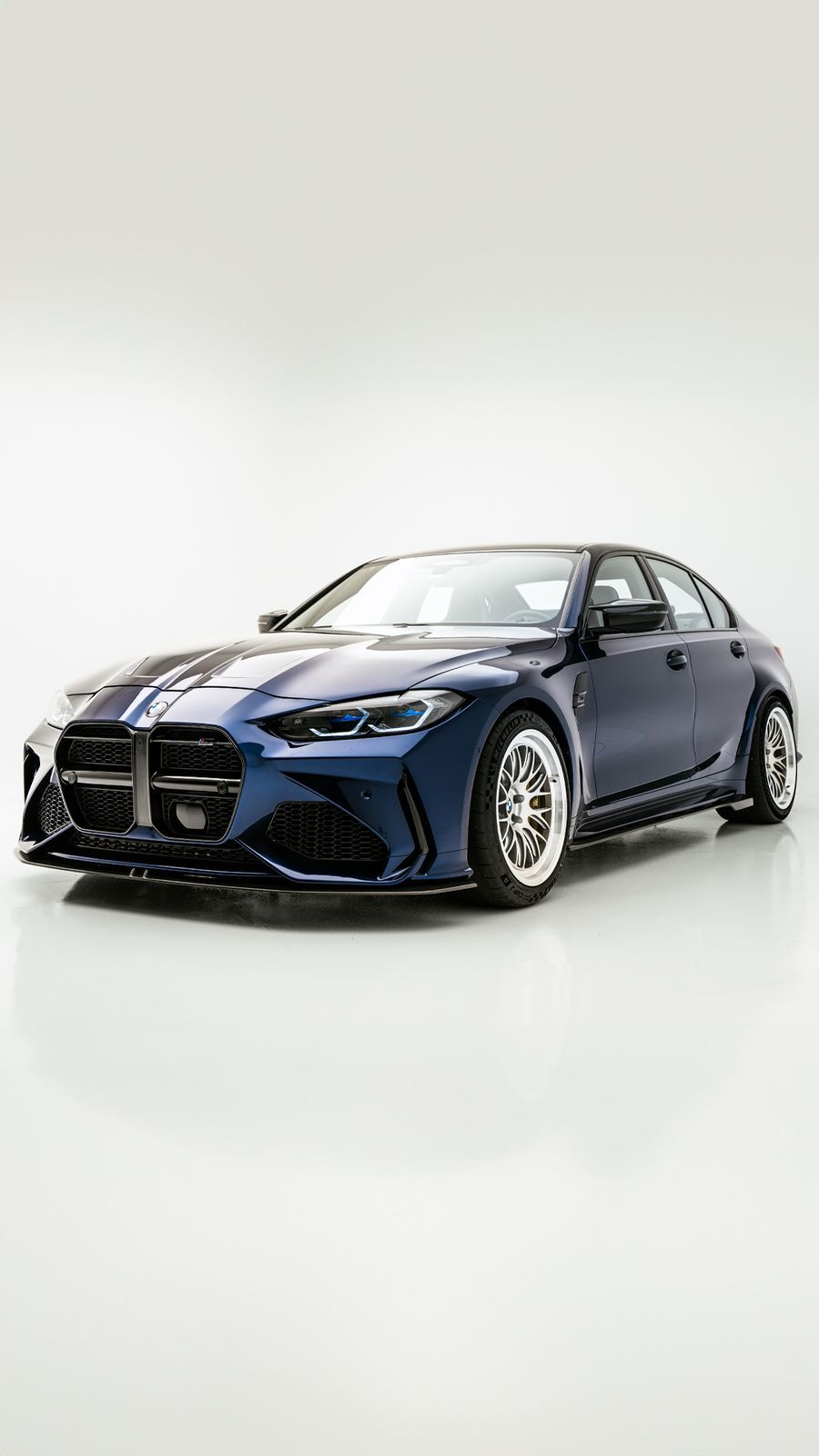 Blue BMW G80 M3 with 19" ML-10RT Apex wheels in Machined Lip Race Silver