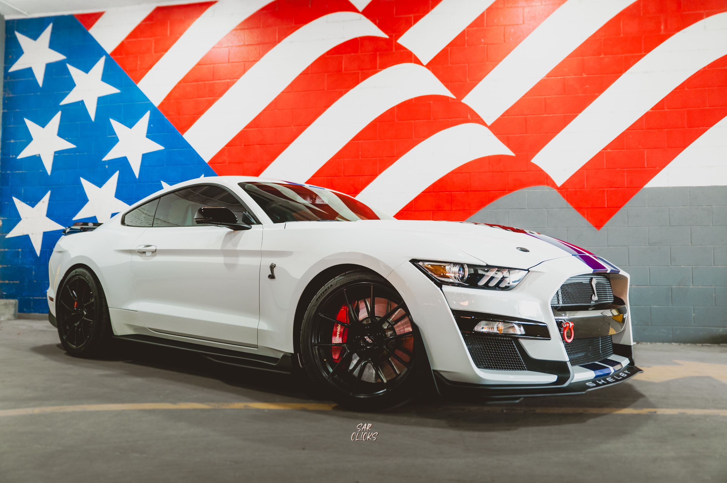 White Ford S550 Mustang GT500 with 20" VS-5RS Apex wheels in Satin Black