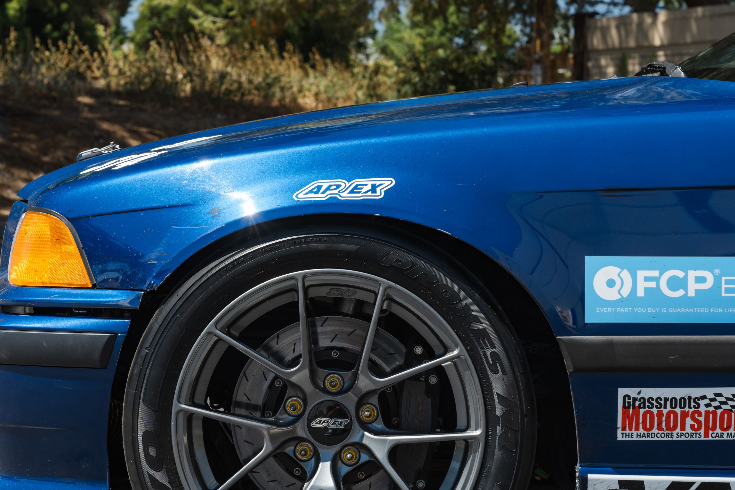 Blue BMW E36 3 Series with 17" VS-5RS Apex wheels in Anthracite