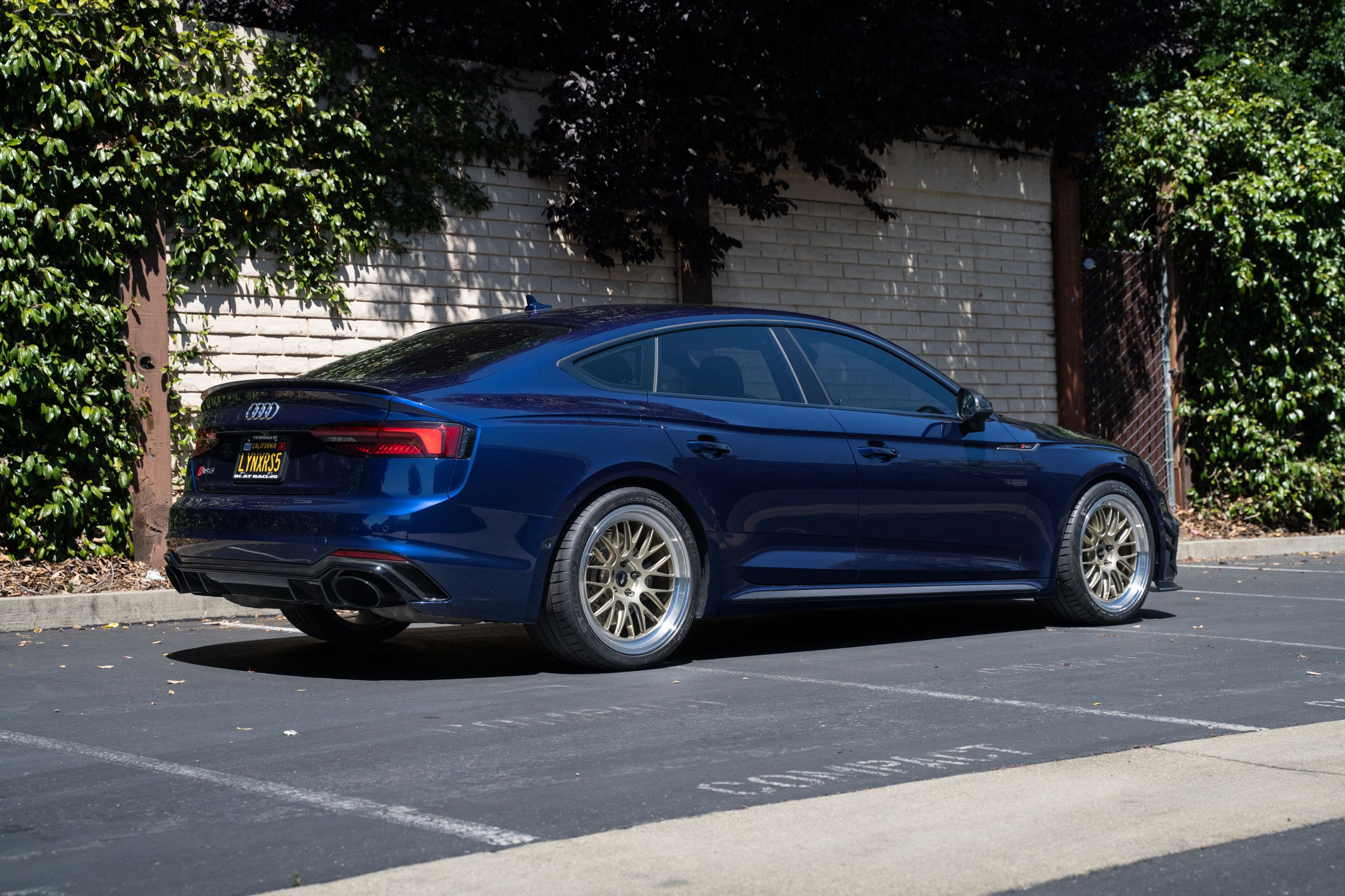 Blue Audi B9 RS 5 Sportback with 19" ML-10RT Apex wheels in Machined Lip Gloss Motorsport Gold