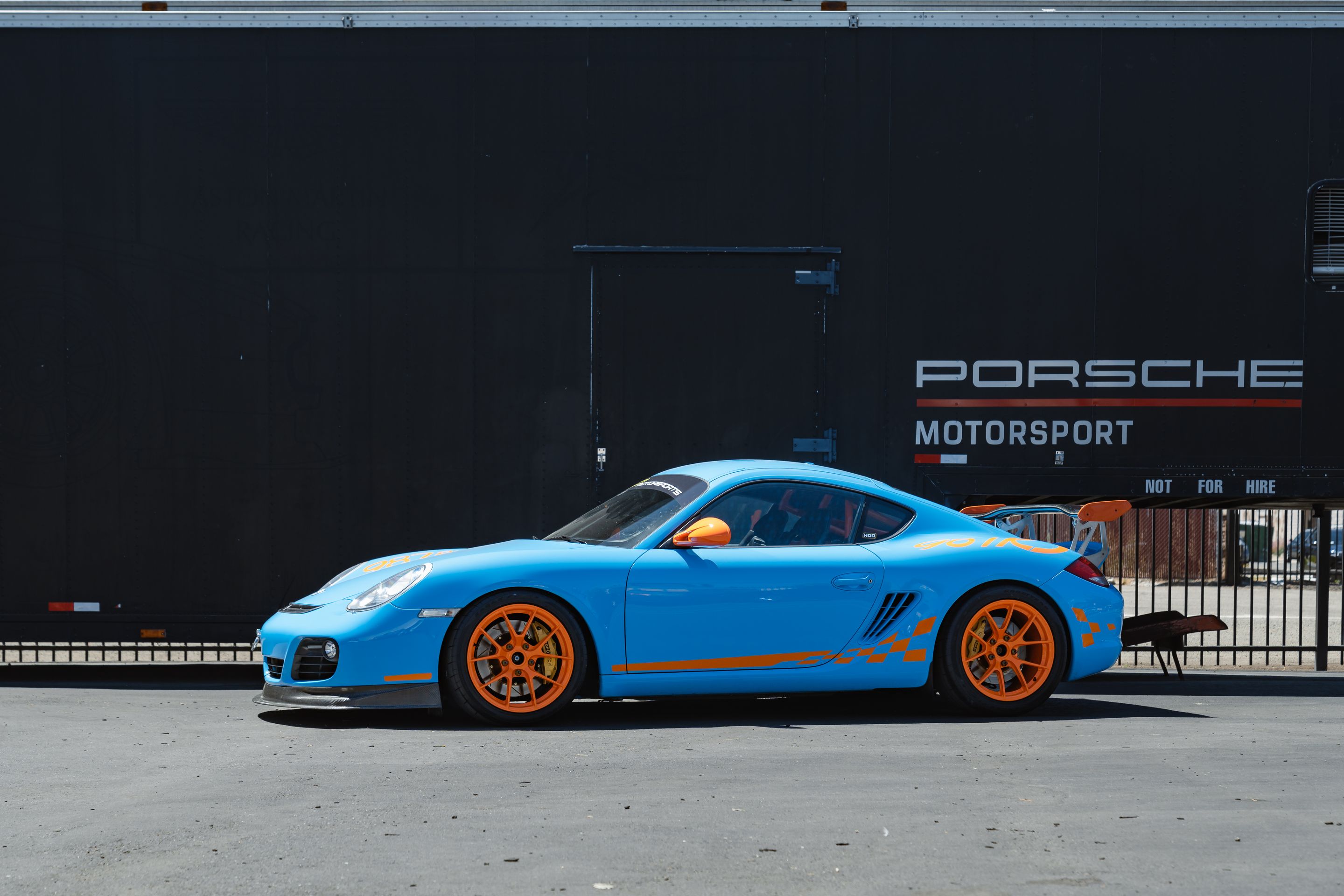 Blue Porsche 987 Cayman S with 18" VS-5RS Apex wheels in Custom Finish