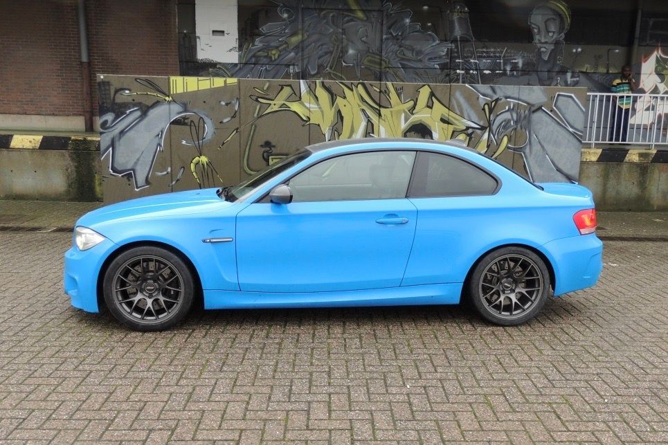 Blue BMW 1M - EC-7 in Anthracite