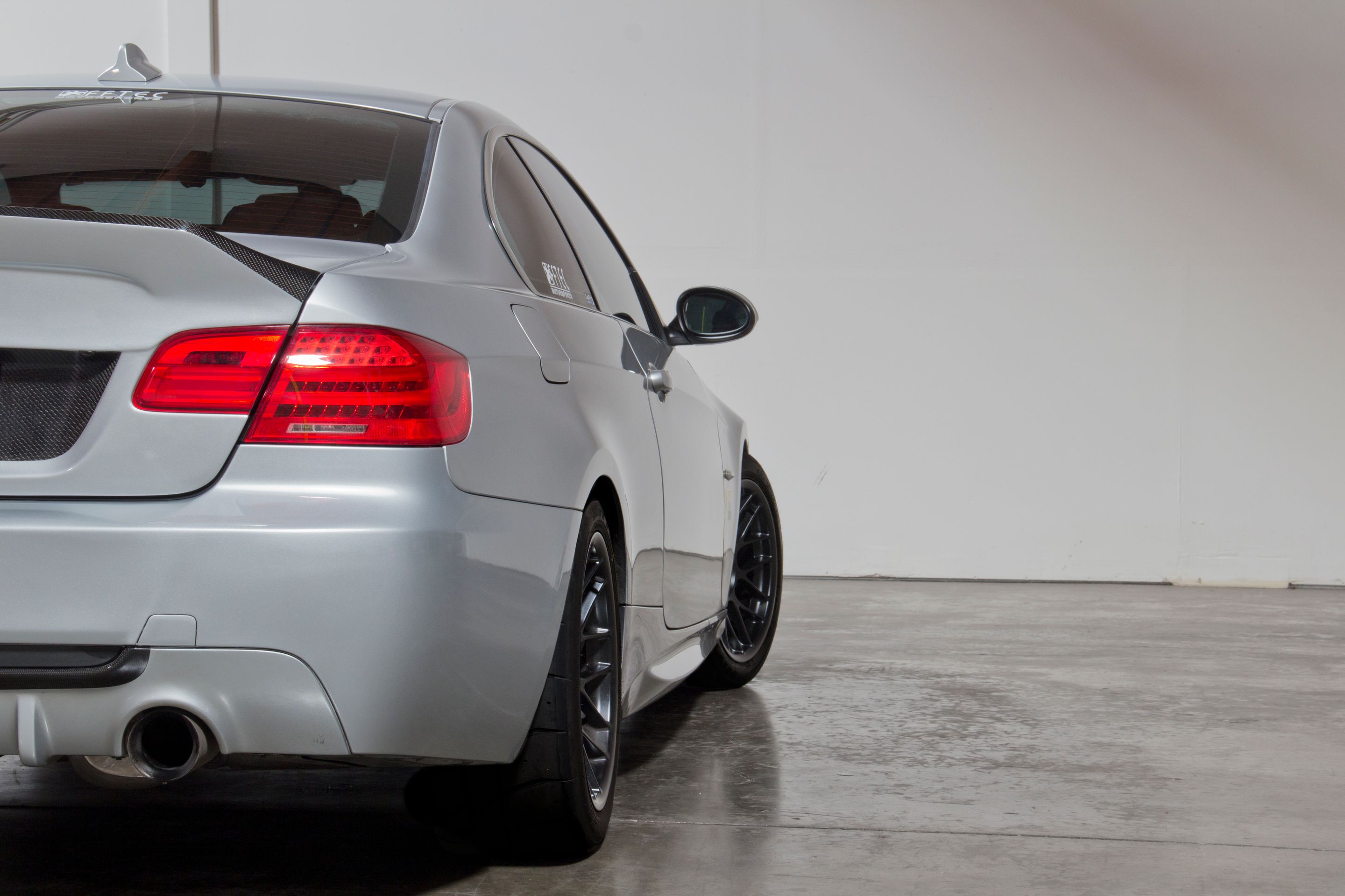 Silver BMW E92 Coupe 3 Series with 17" ARC-8 Apex wheels in Anthracite