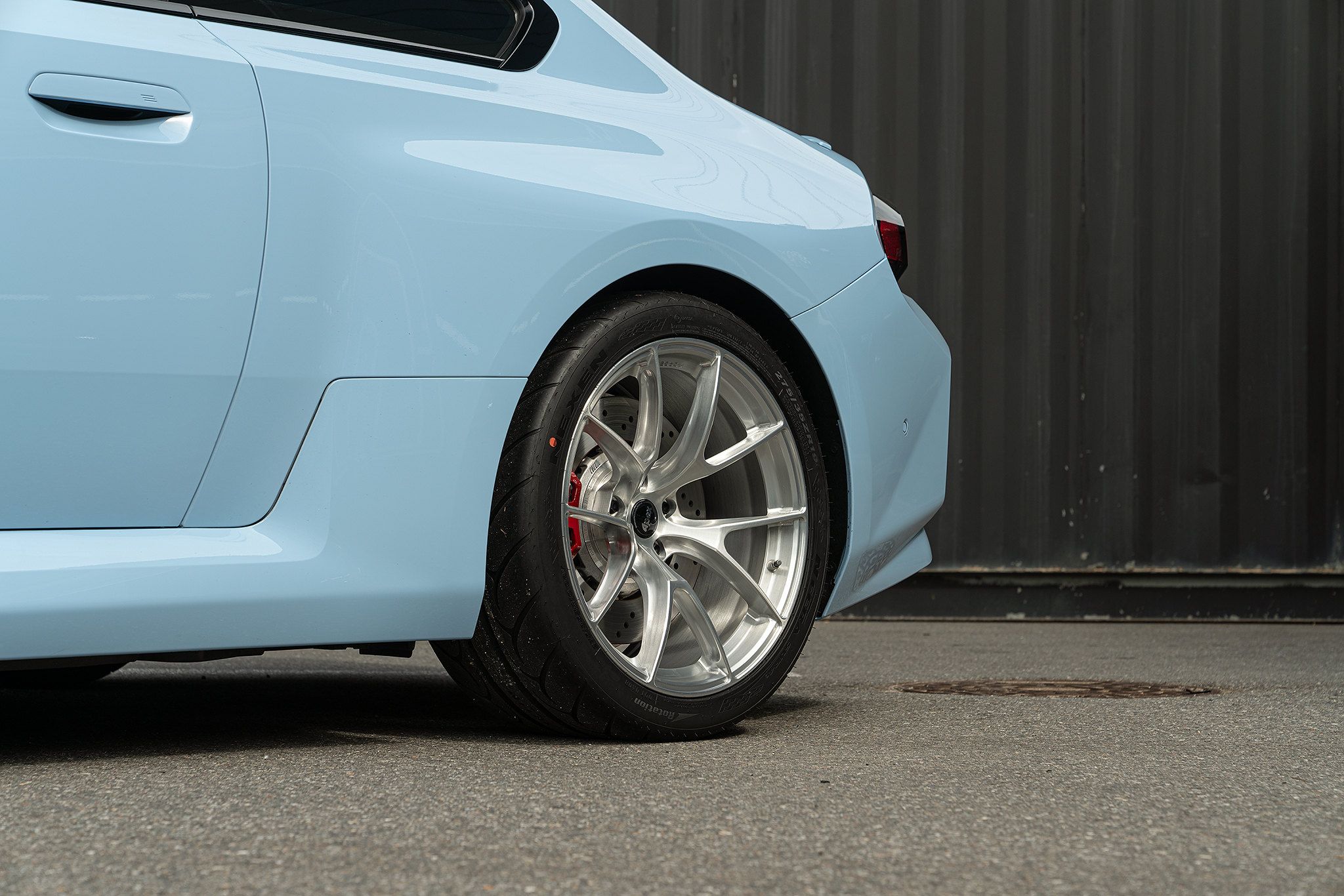 Blue BMW G87 M2 with 19" VS-5RS Apex wheels in Brushed Clear