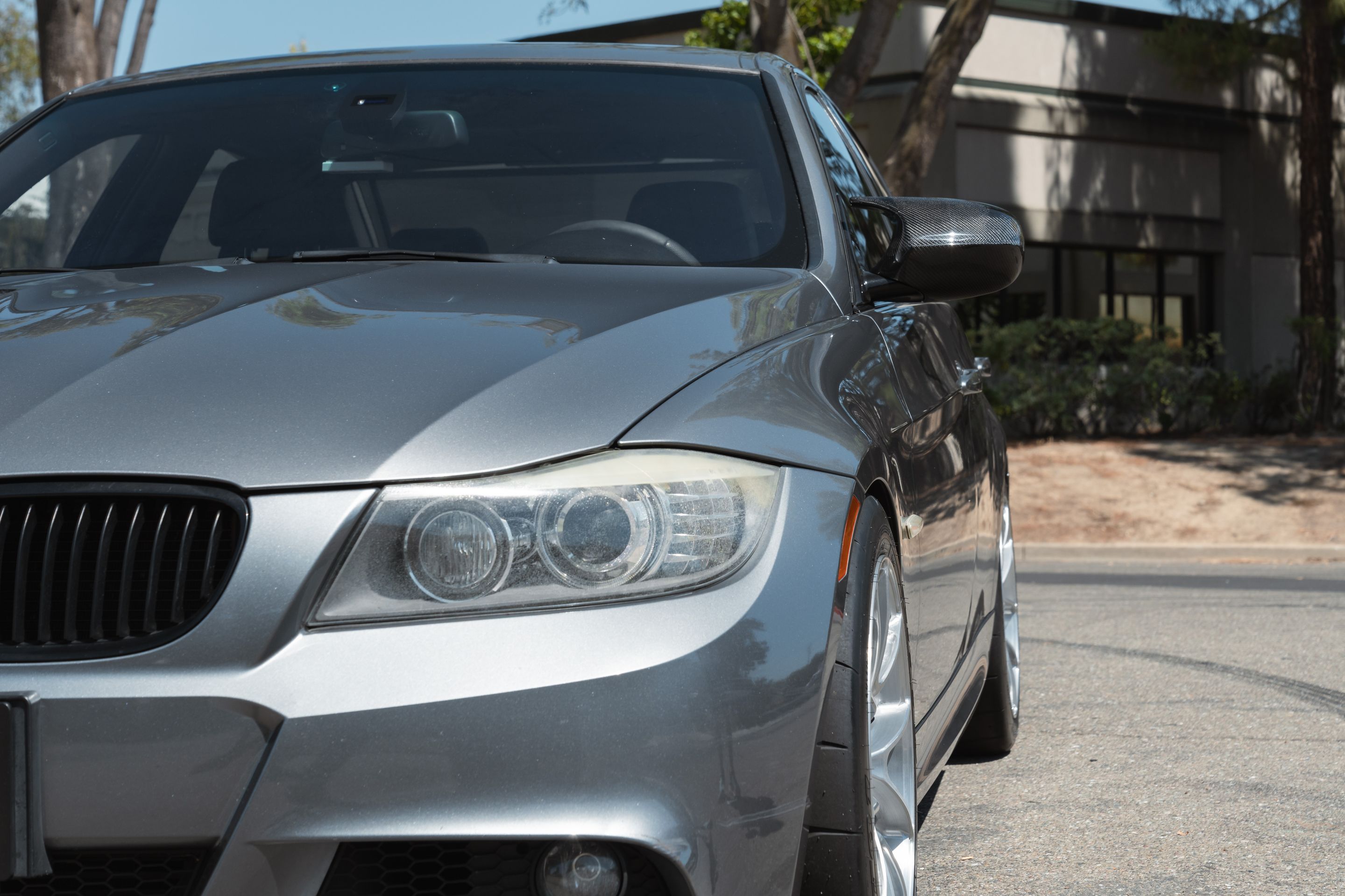 Grey BMW E90 LCI Sedan 3 Series with 17" VS-5RS Apex wheels in Brushed Clear
