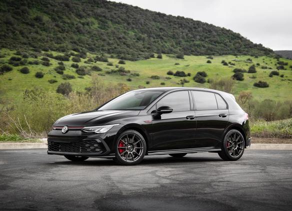 VW MK8 GTI with 18" SM-10 in Anthracite