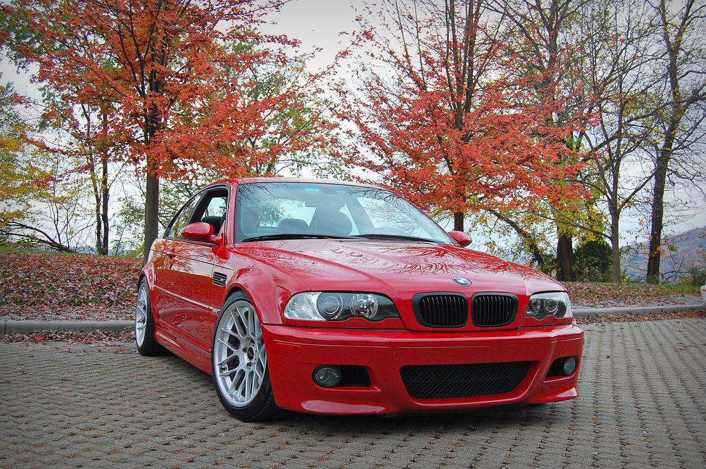 Red BMW E46 M3 with 18" ARC-8 Apex wheels in Hyper Silver