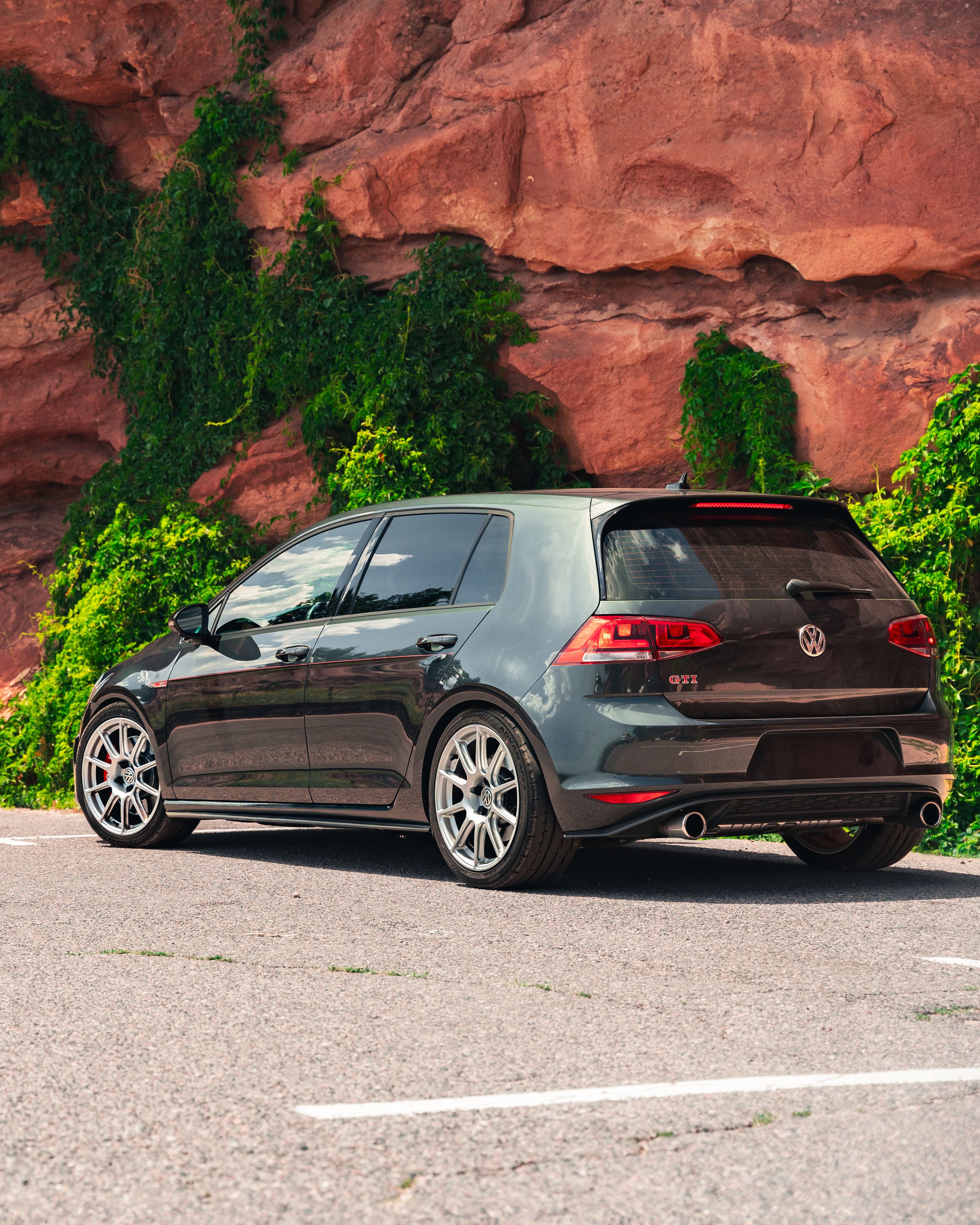Grey VW MK7 GTI with 18" SM-10 Apex wheels in Race Silver