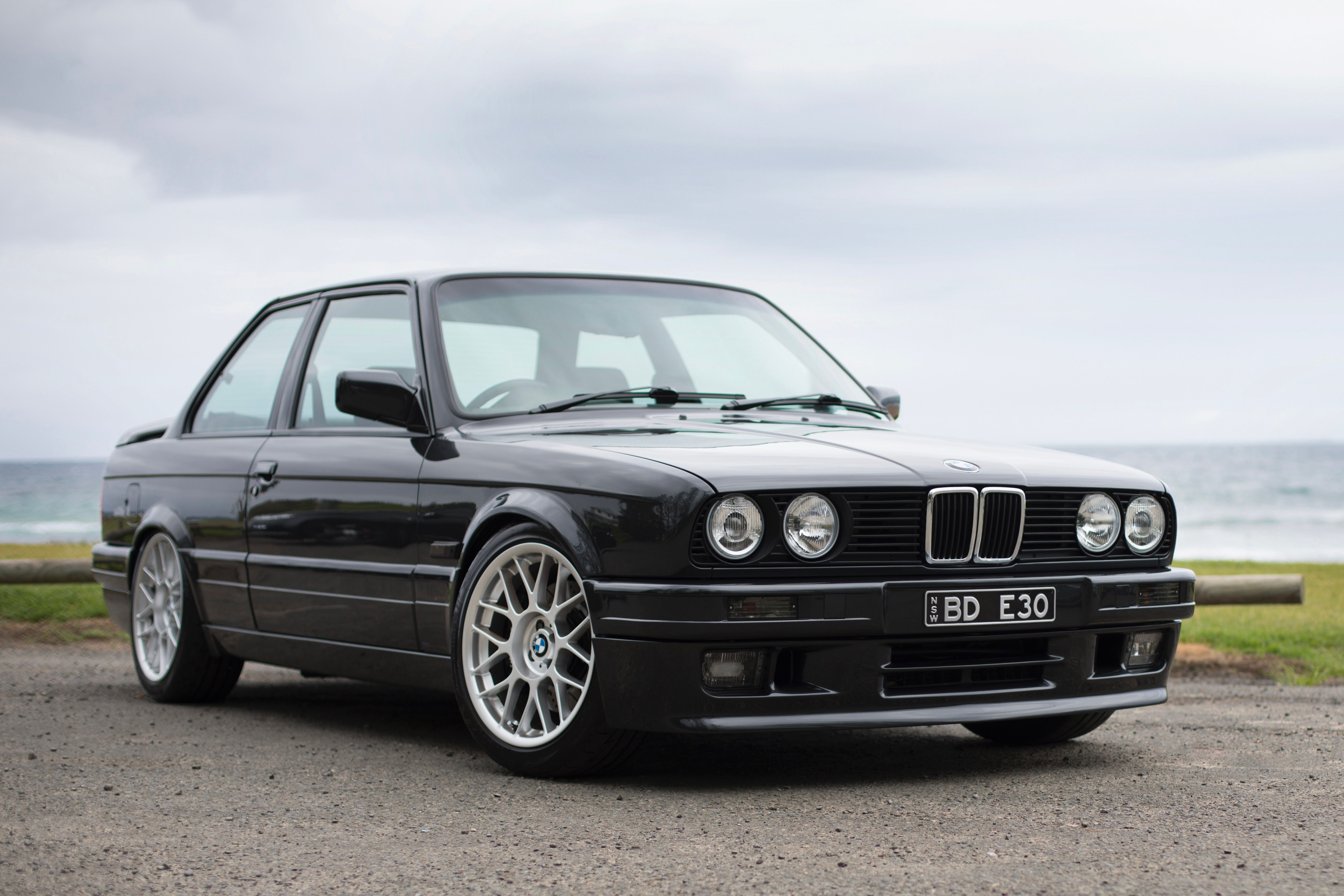 エウロペ BMW E30 3 Series with 17