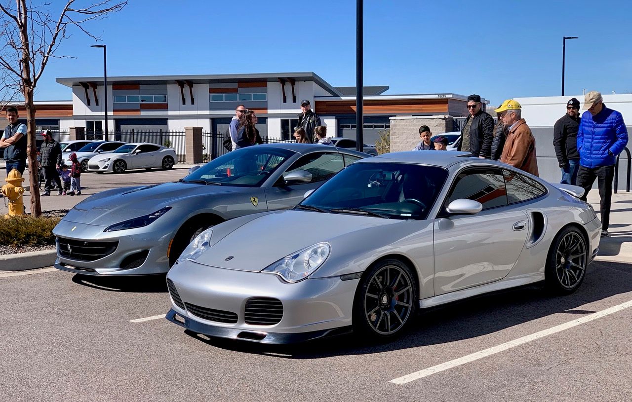 Silver Porsche 911 996 Turbo with 18" SM-10 Apex wheels in Anthracite