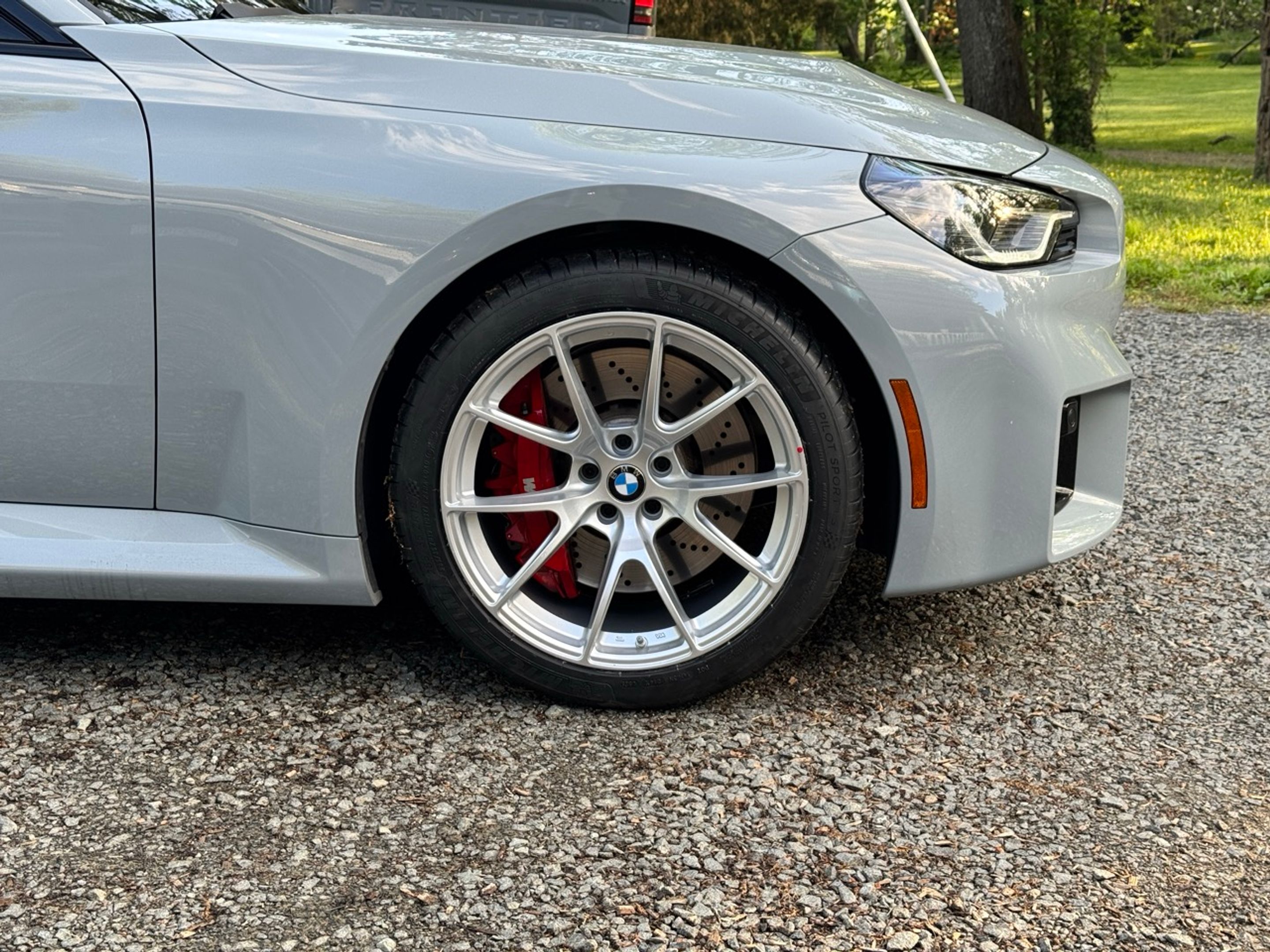 Grey BMW G87 M2 with 19" VS-5 Apex wheels in Race Silver