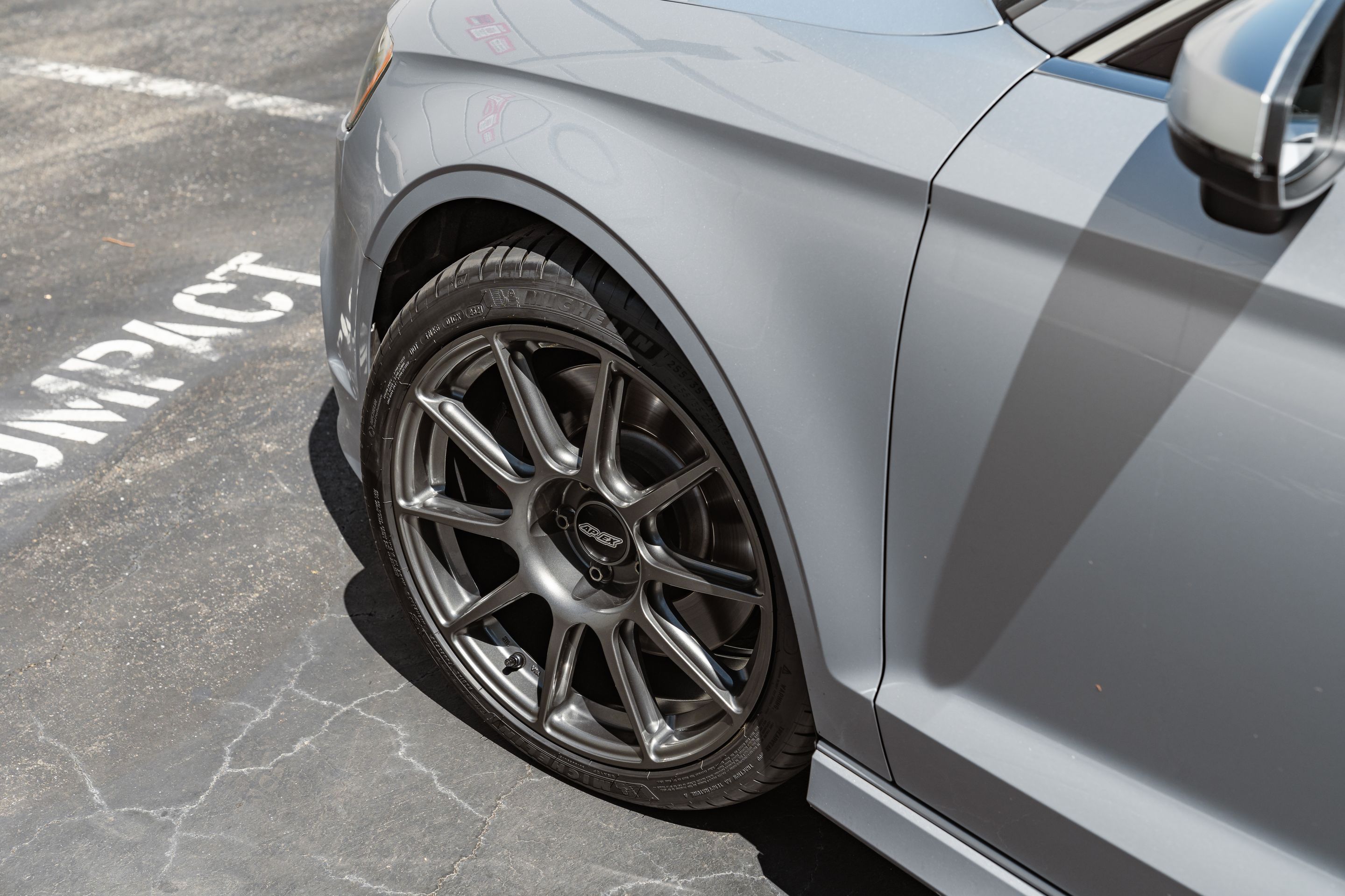 Silver Audi 8V S3 with 18" SM-10 Apex wheels in Anthracite