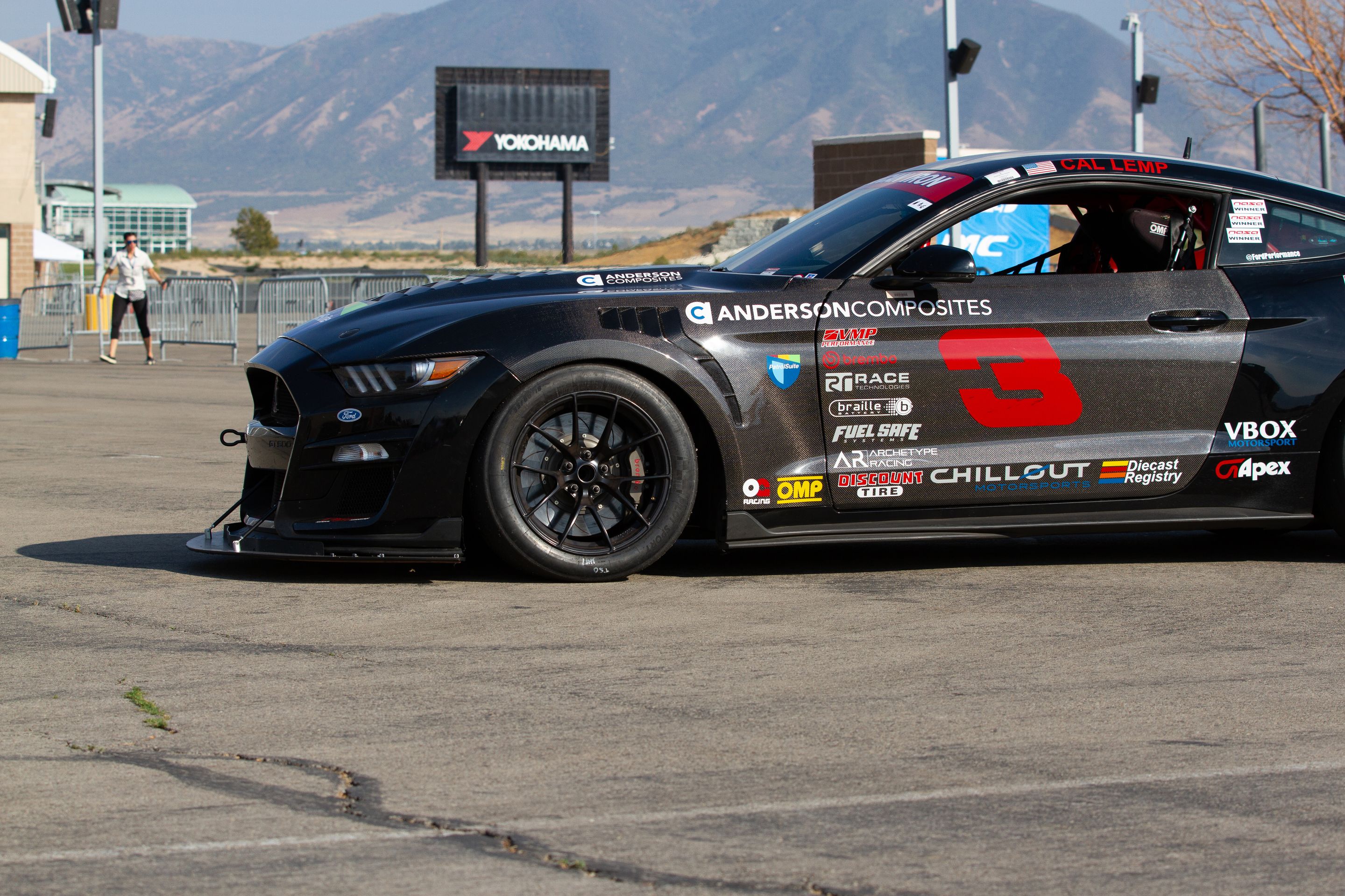 Black Ford S550 Mustang GT500 with 18" VS-5RS Apex wheels in Satin Black