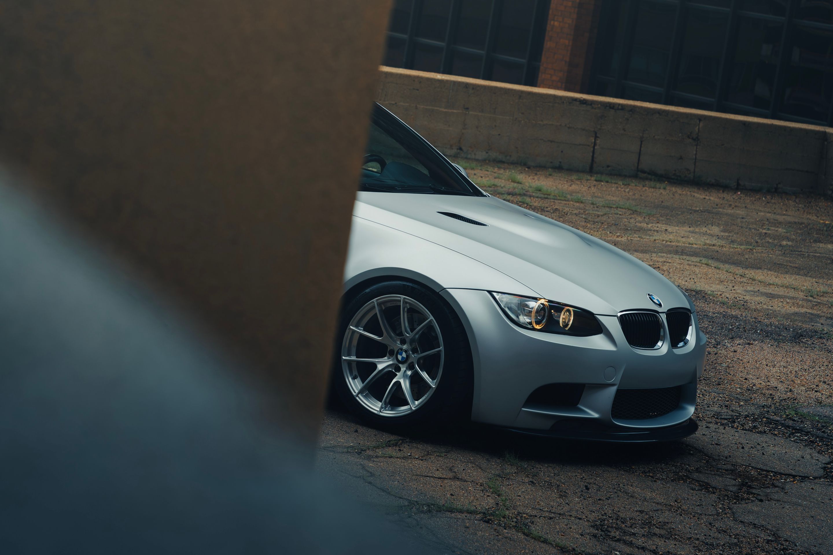 Silver BMW E92 Coupe M3 with 18" VS-5RS Apex wheels in Brushed Clear