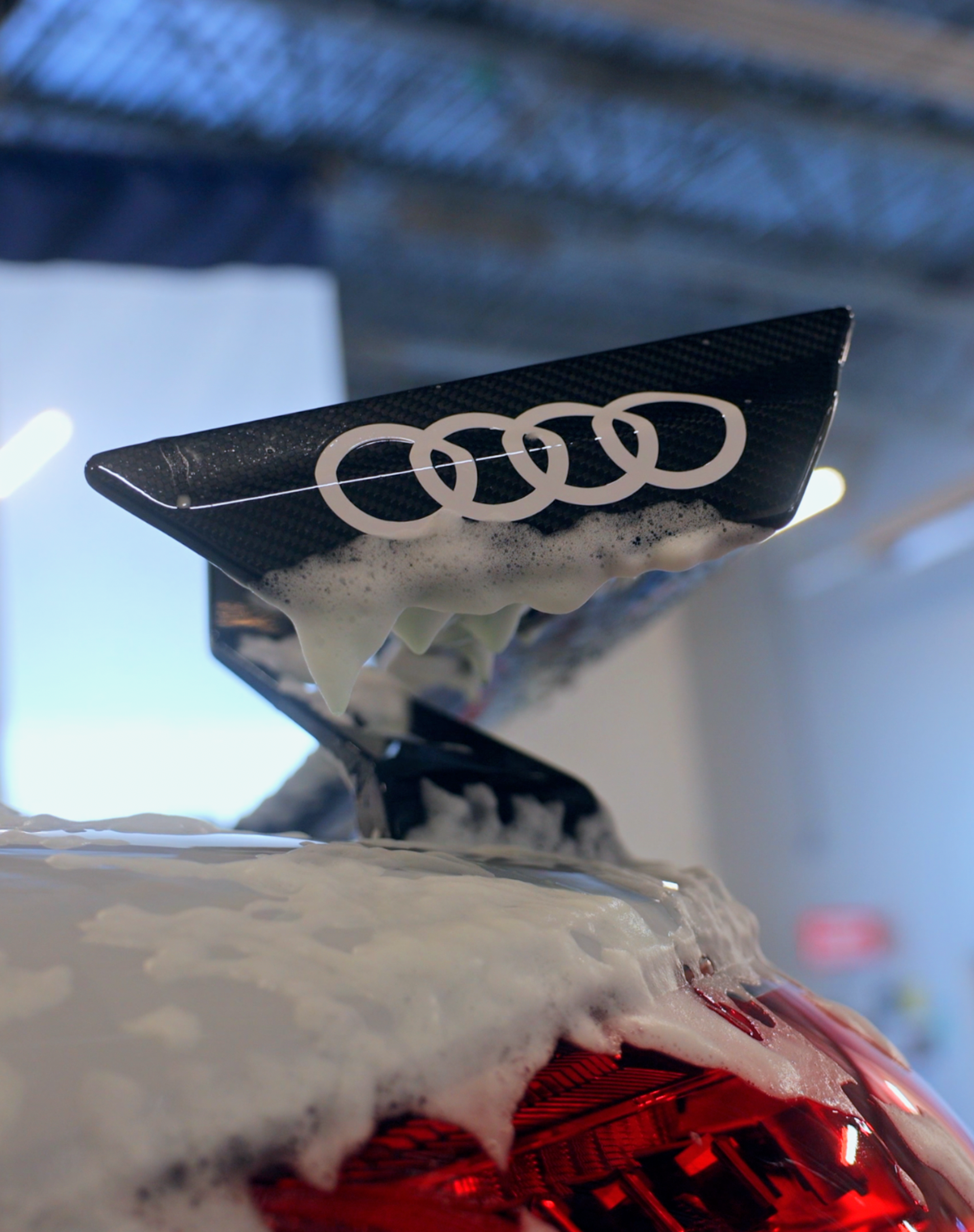 Race Livery Audi FV/8S TT RS with 18" TC-10RT Apex wheels in Anthracite