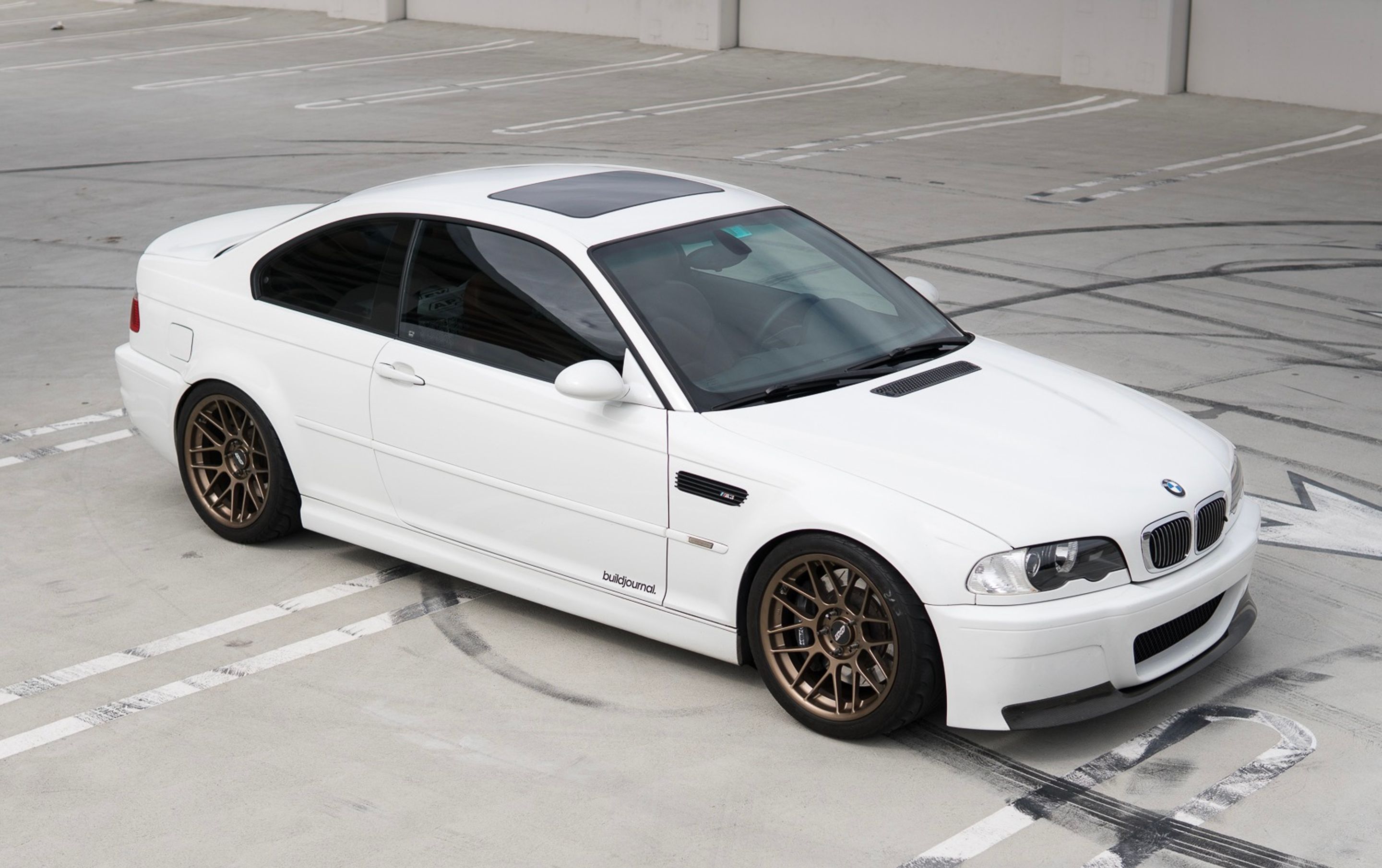 White BMW E46 M3 with 18" ARC-8 Apex wheels in Satin Bronze